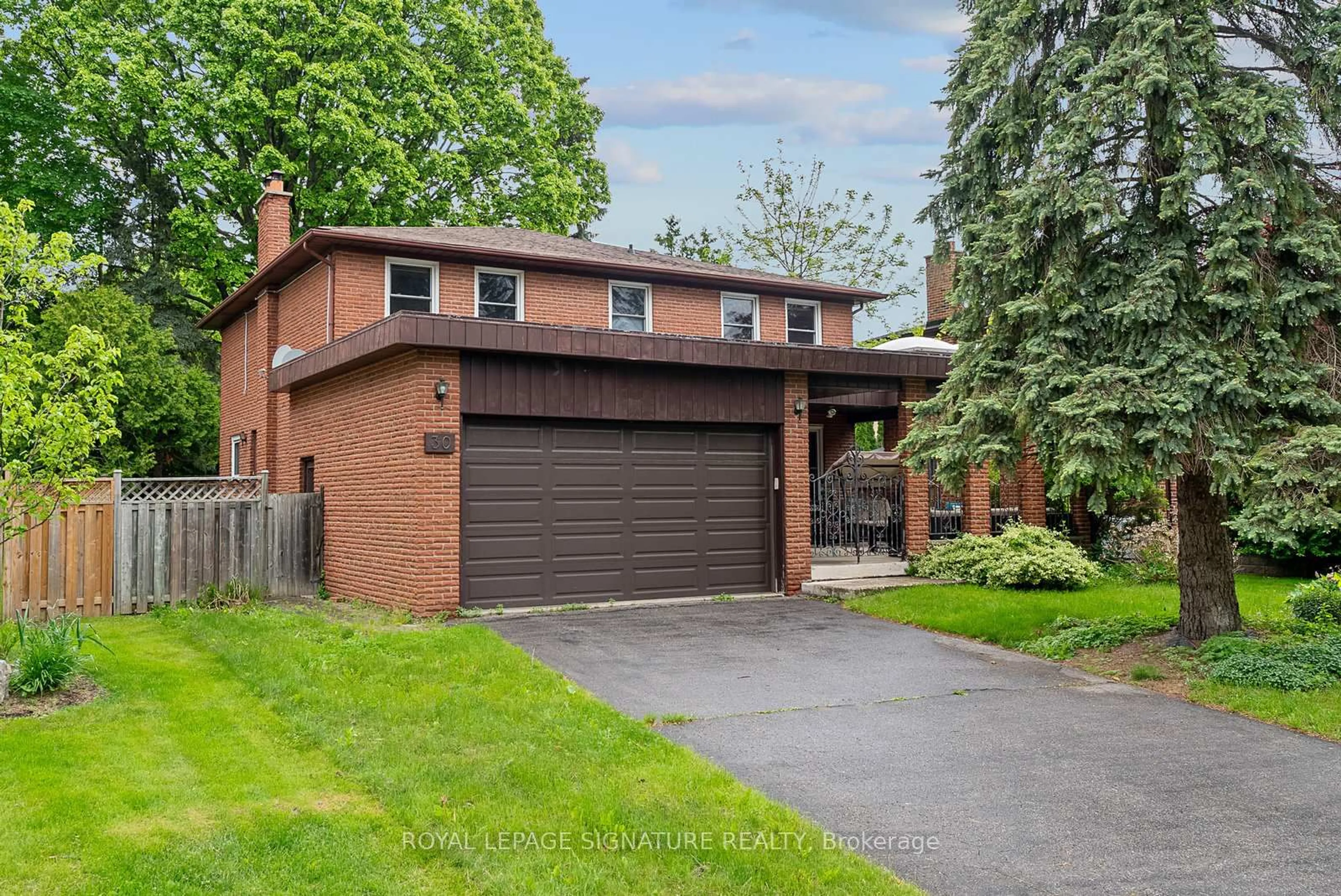 Home with brick exterior material, street for 30 Vanwood Rd, Markham Ontario L3T 2N2