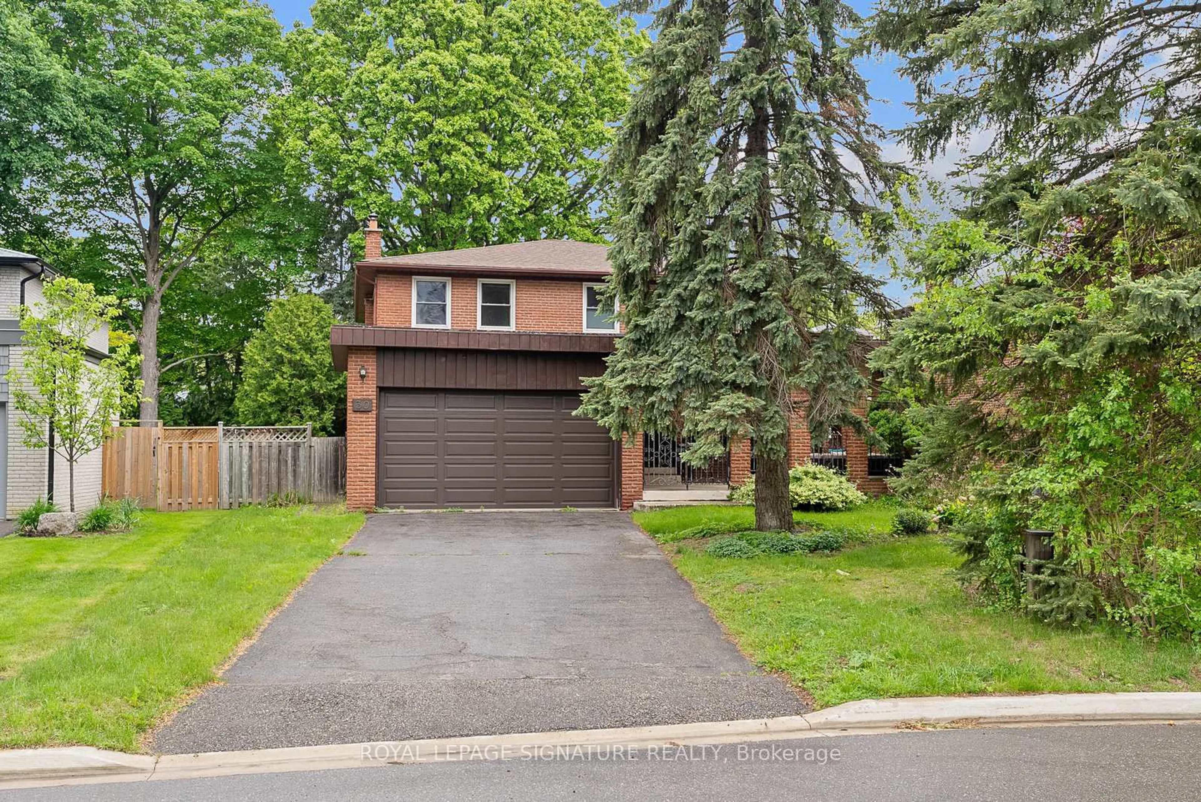 Home with brick exterior material, street for 30 Vanwood Rd, Markham Ontario L3T 2N2