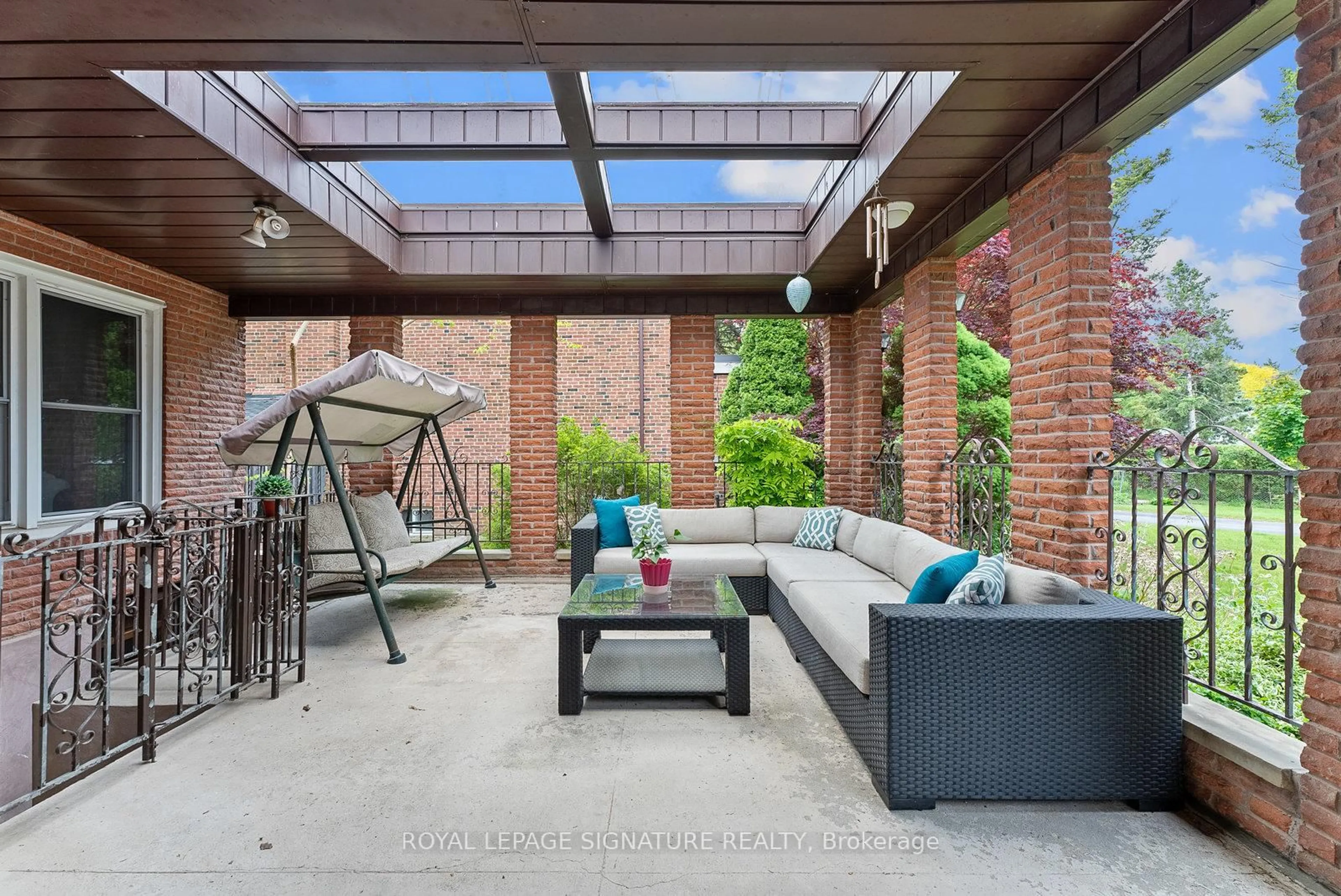Patio, street for 30 Vanwood Rd, Markham Ontario L3T 2N2