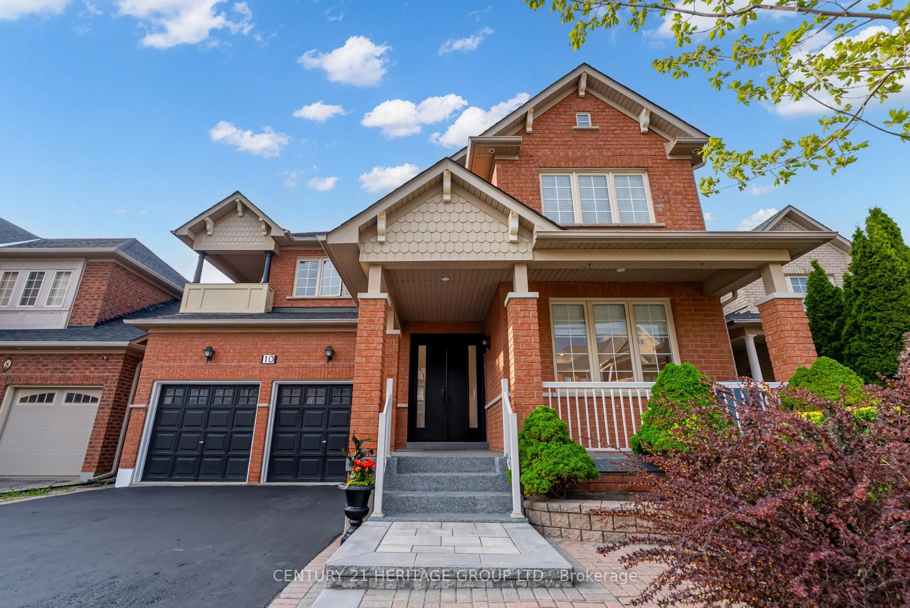 Home with brick exterior material, street for 10 Grand Oak Dr, Richmond Hill Ontario L4E 4E8