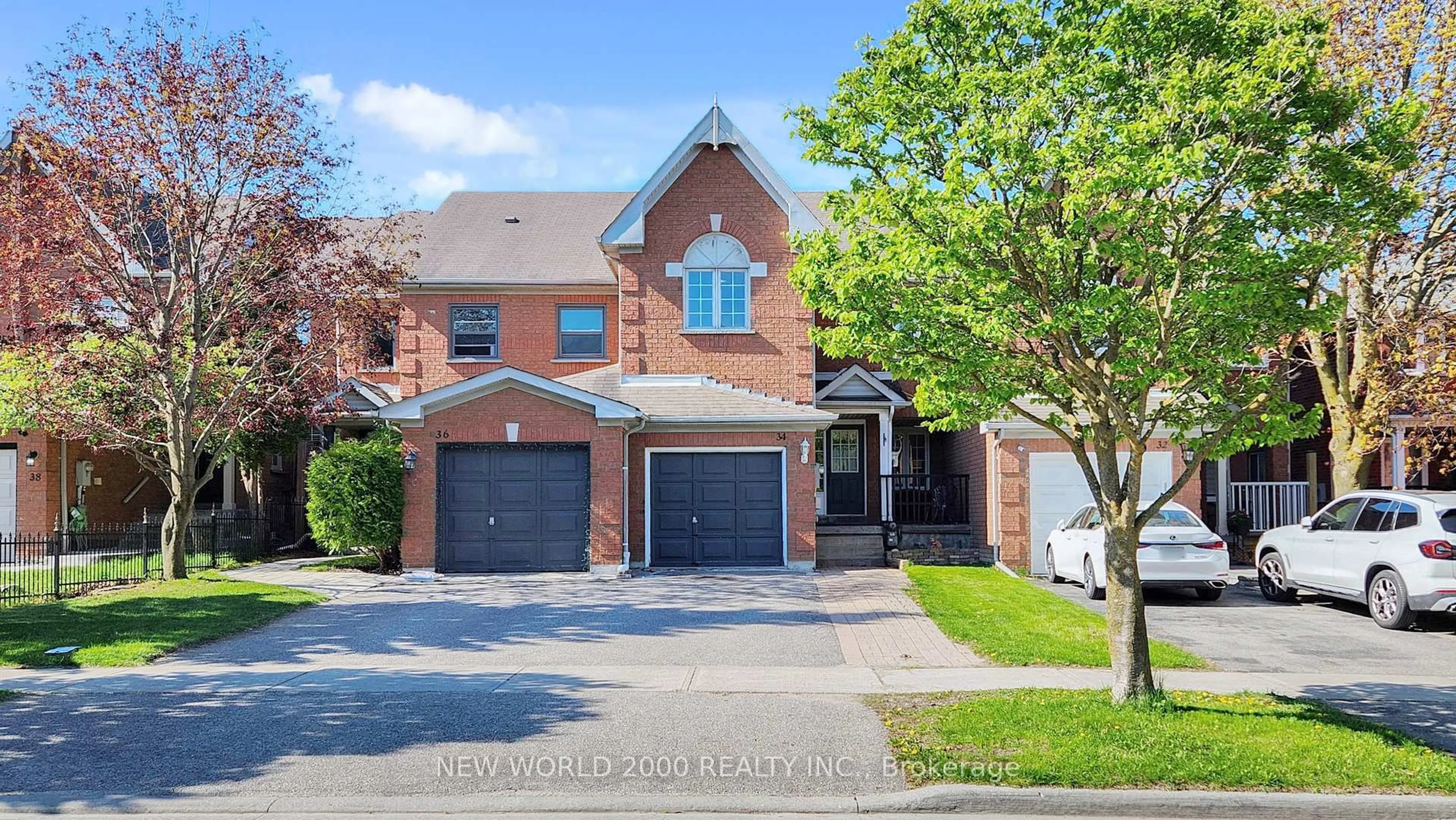 Home with brick exterior material, street for 34 Fife Rd, Aurora Ontario L4G 6Z1