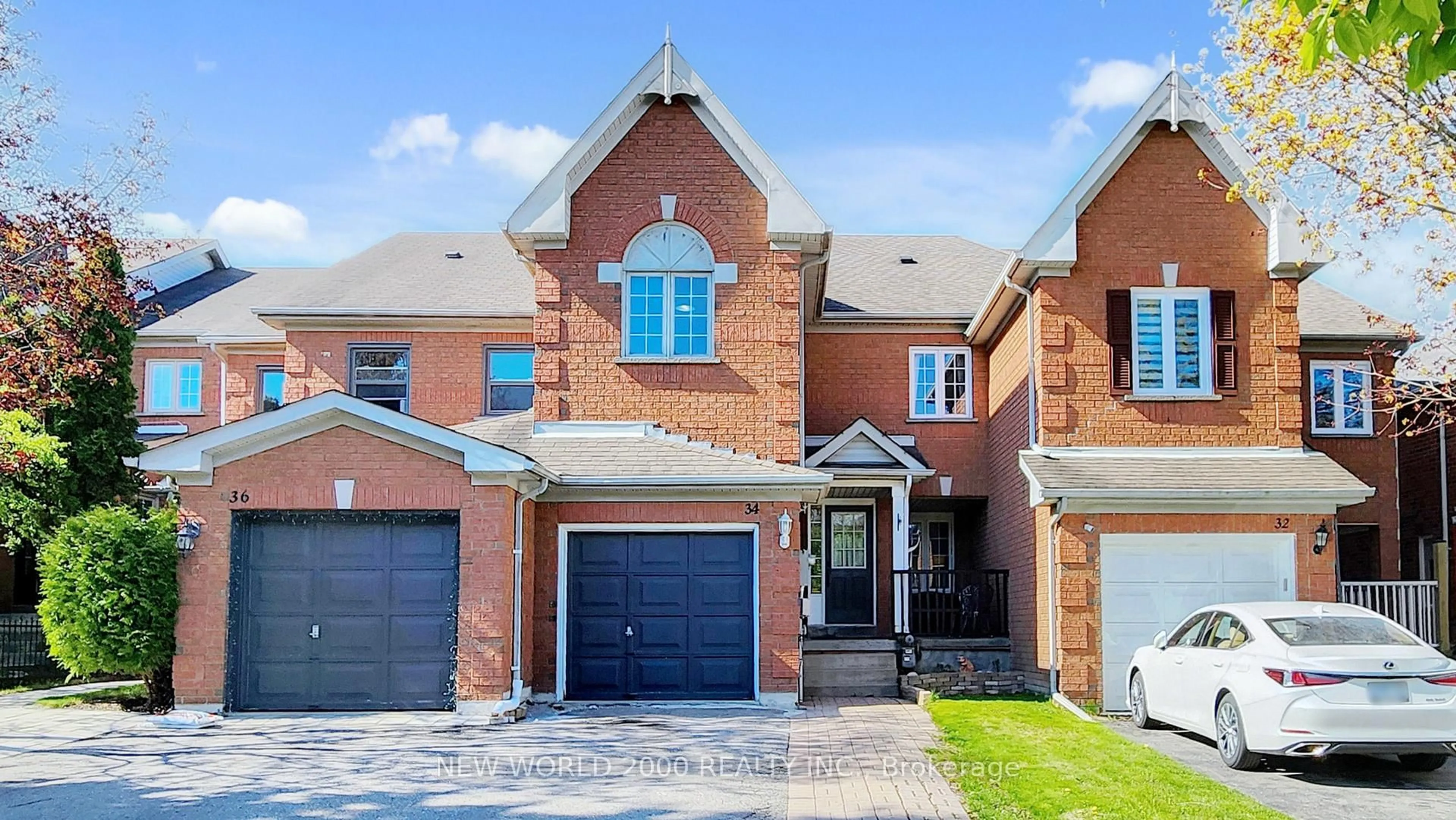 Home with brick exterior material, street for 34 Fife Rd, Aurora Ontario L4G 6Z1