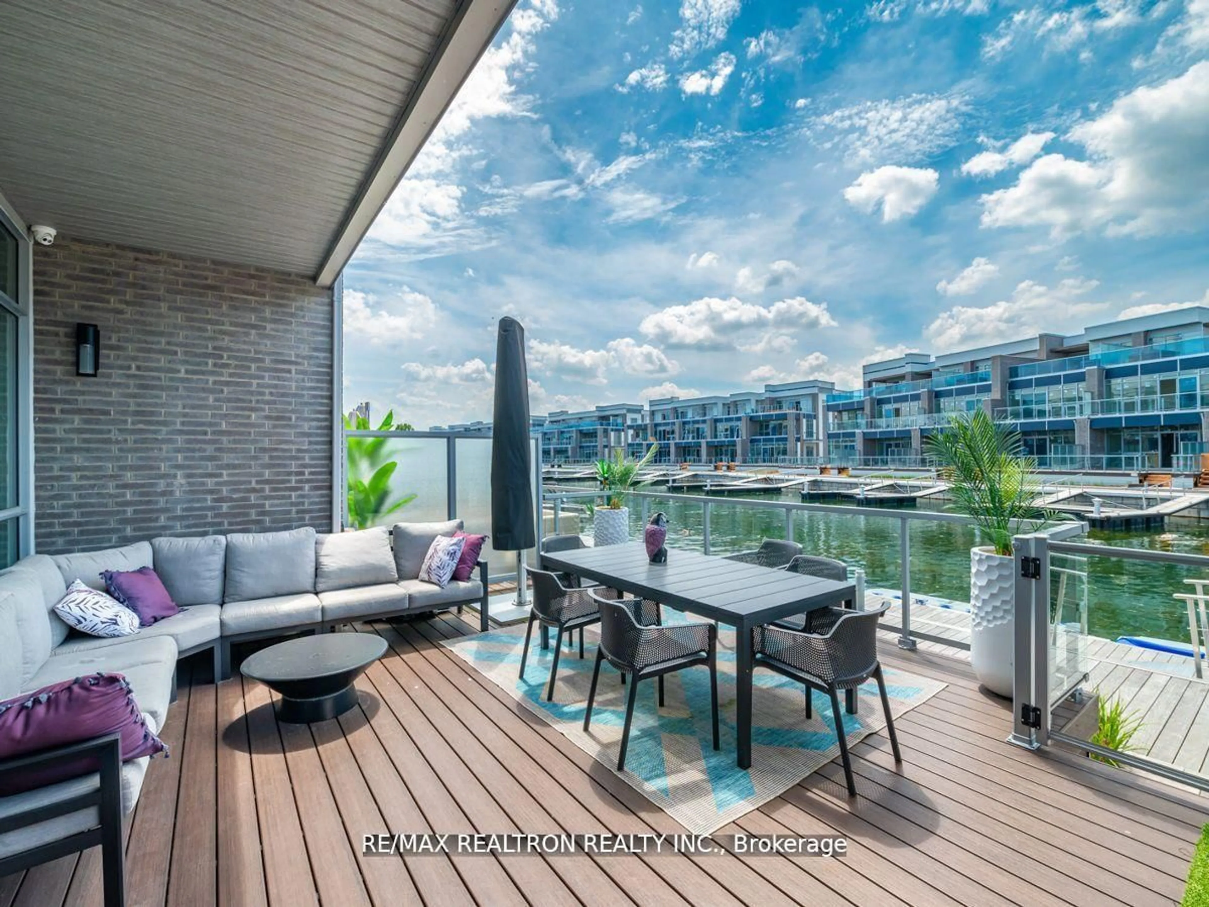 Patio, water/lake/river/ocean view for 3637 Ferretti Crt, Innisfil Ontario L9S 0N6