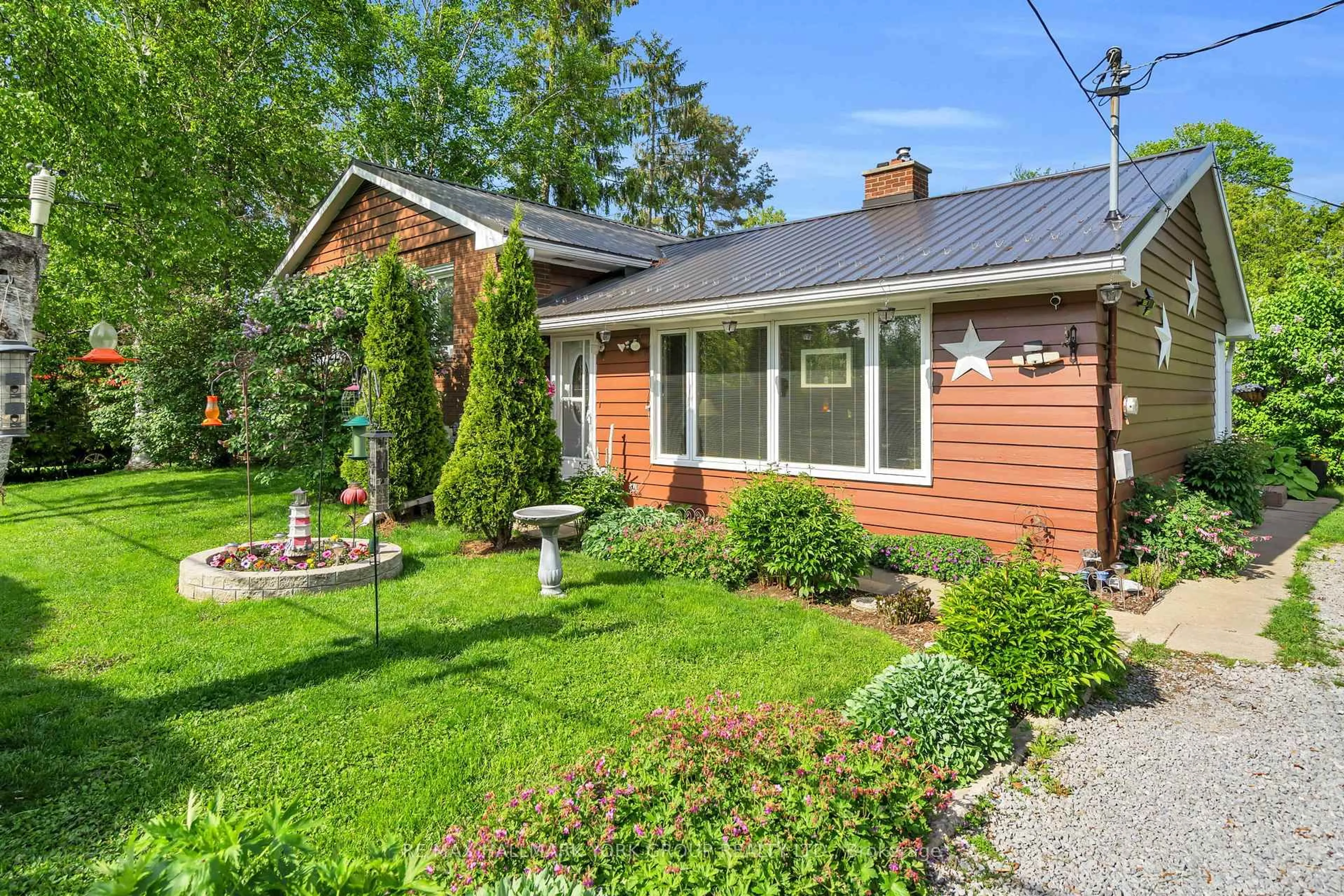 Unknown for 49 Kay Ave, Georgina Ontario L0E 1N0