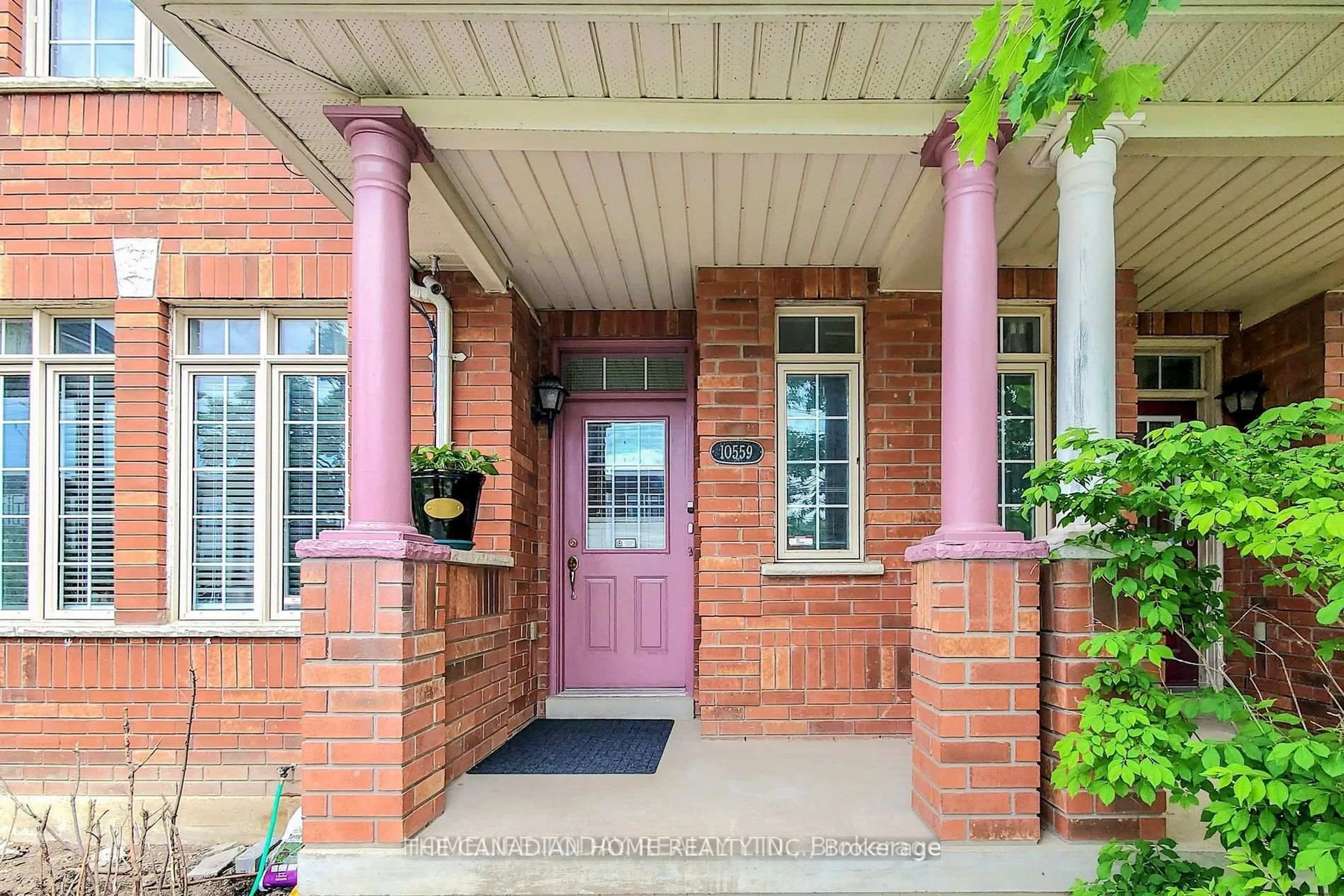 Home with brick exterior material, street for 10559 Bayview Ave, Richmond Hill Ontario L4C 0M8
