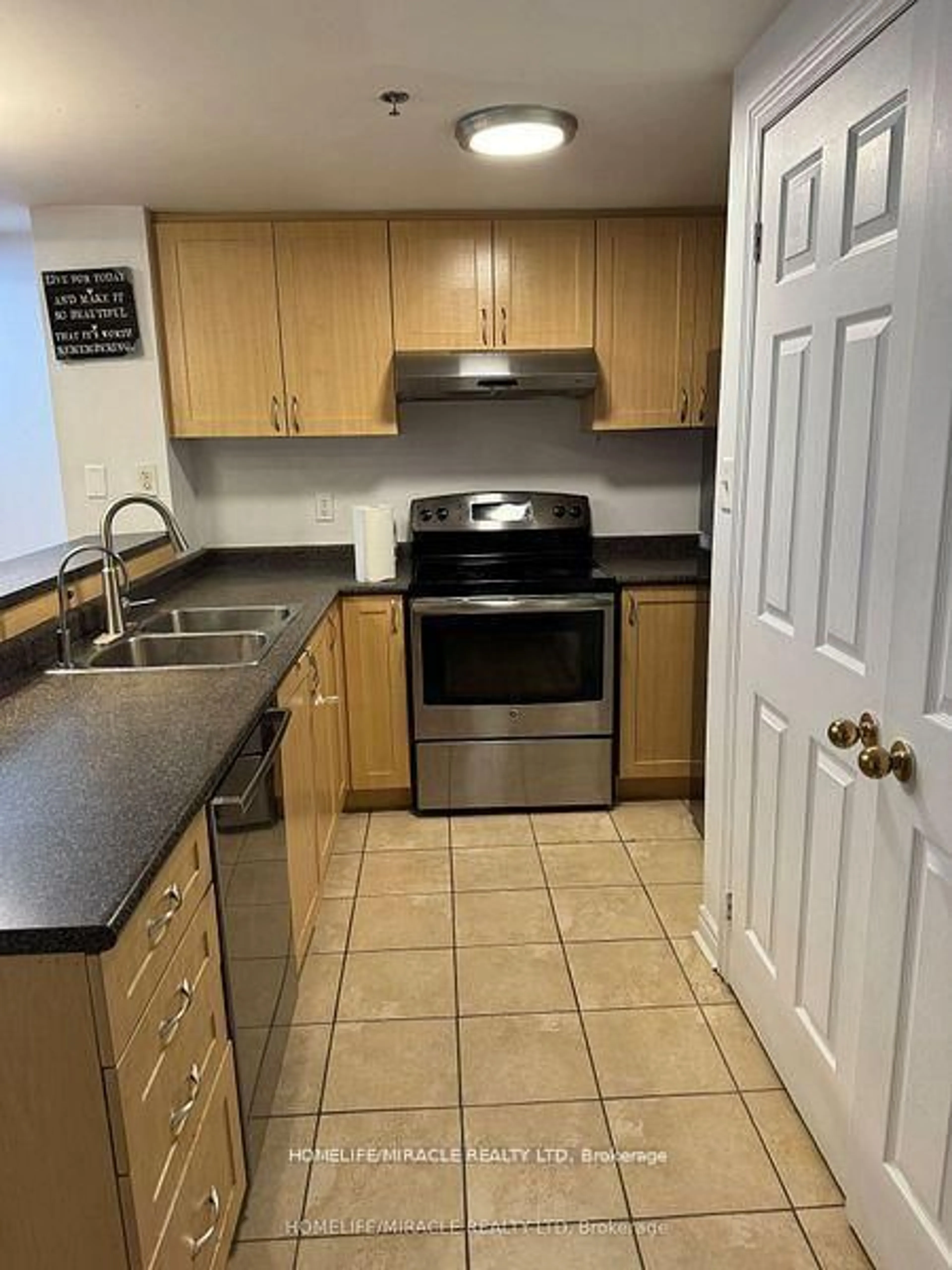 Standard kitchen, unknown for 7428 Markham Rd #312, Markham Ontario L3S 4V6