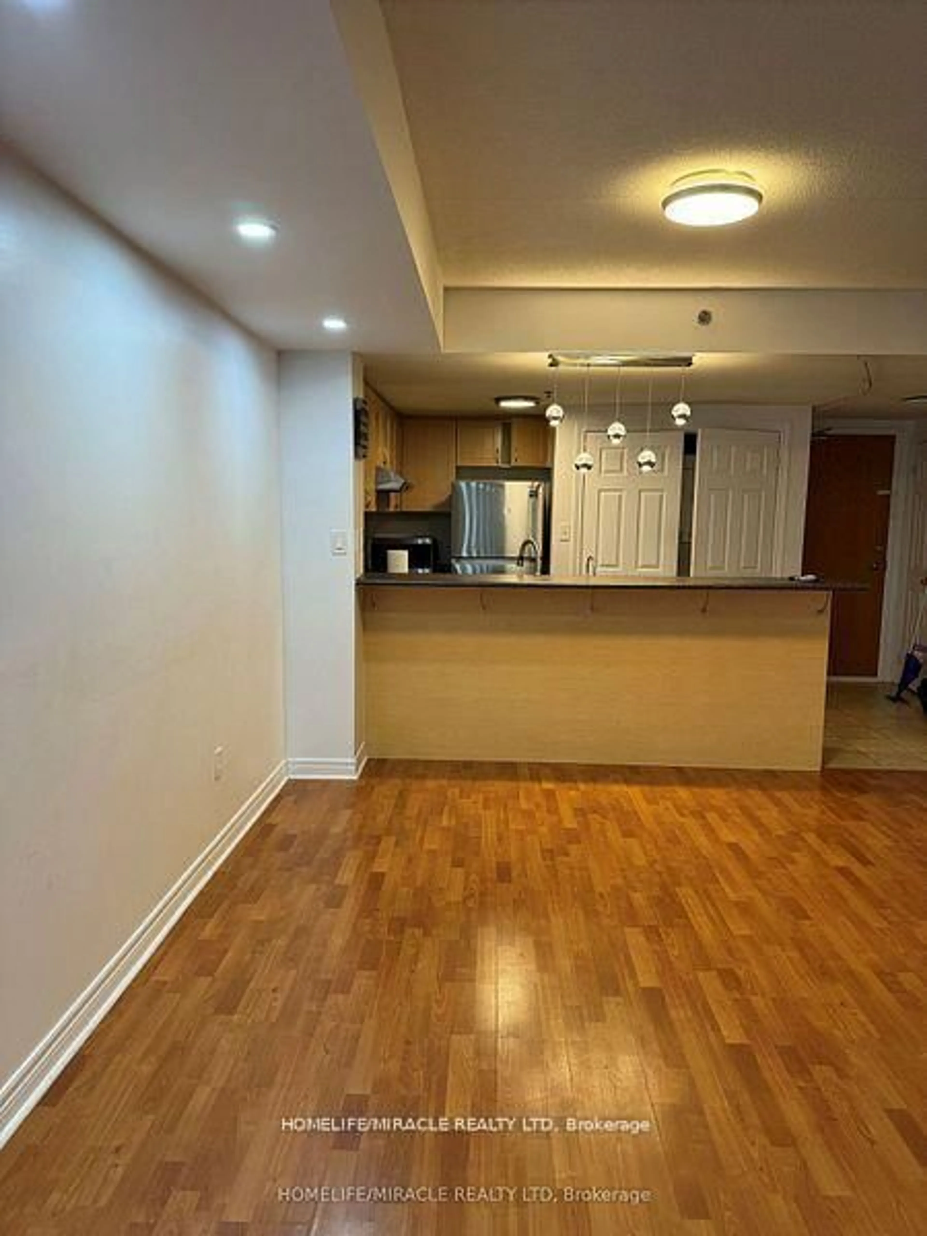 A pic of a room for 7428 Markham Rd #312, Markham Ontario L3S 4V6