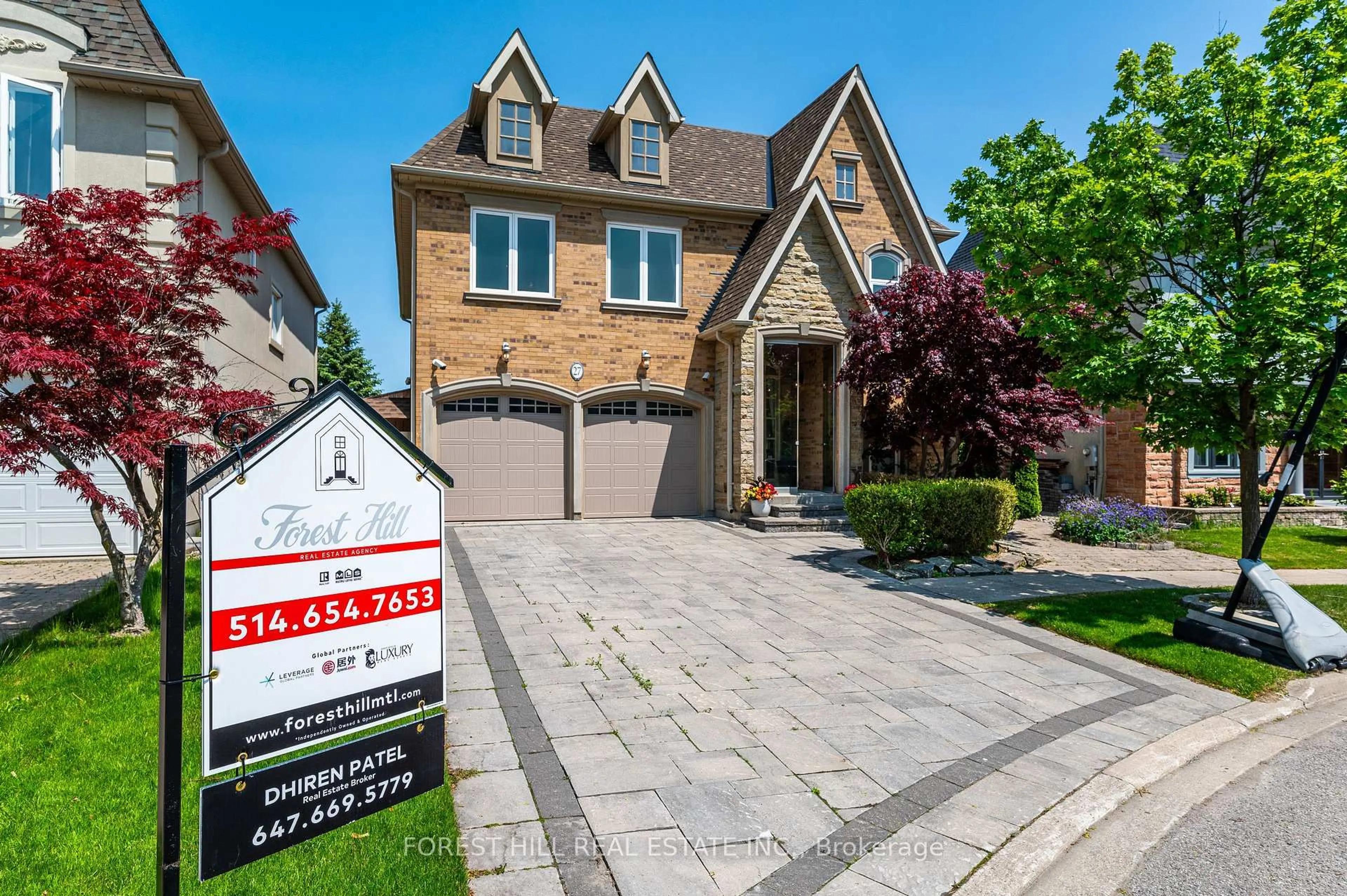 Home with brick exterior material, street for 27 Ormsby Crt, Richmond Hill Ontario L4B 4P8