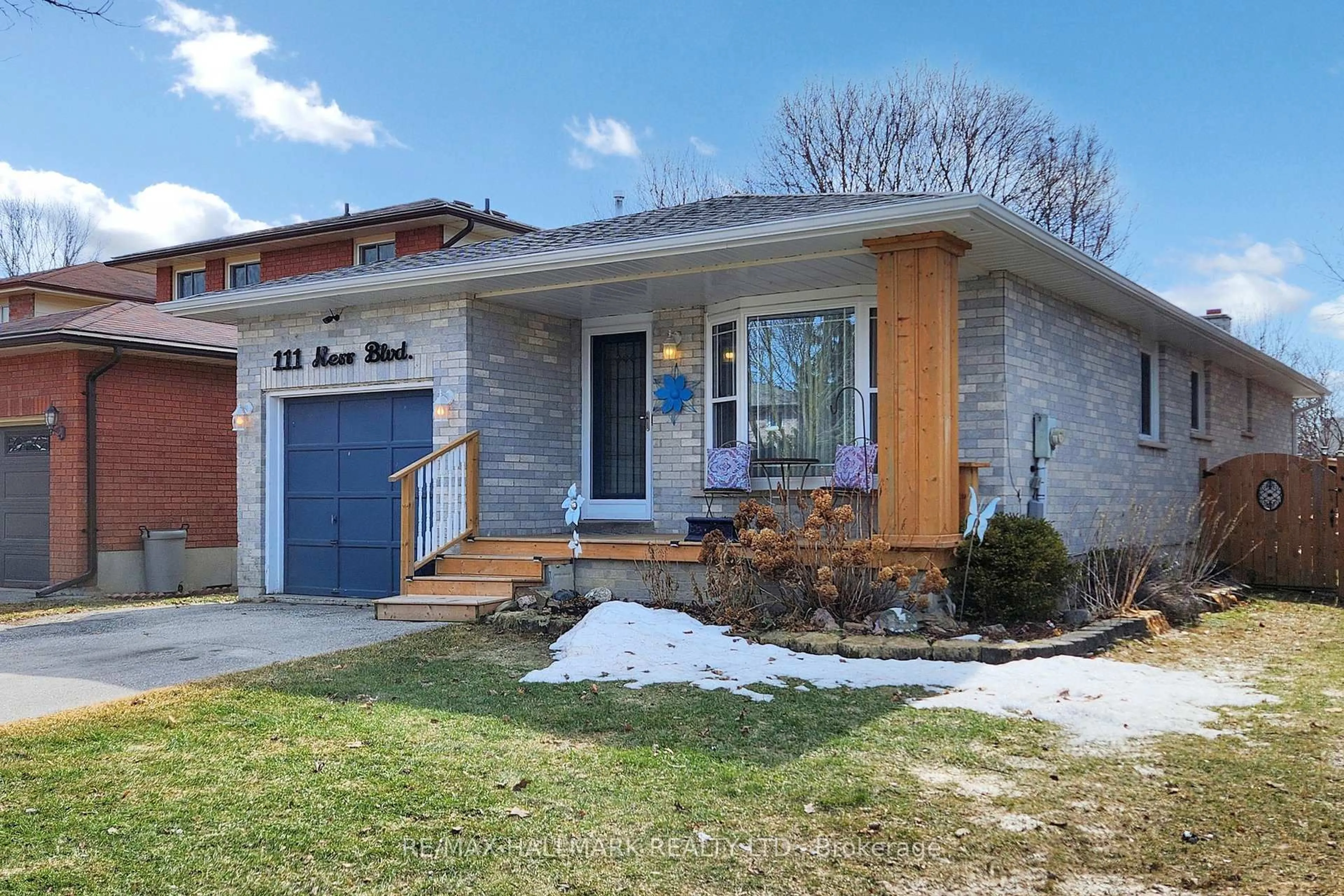 Home with brick exterior material, street for 111 Kerr Blvd, New Tecumseth Ontario L9R 1C6