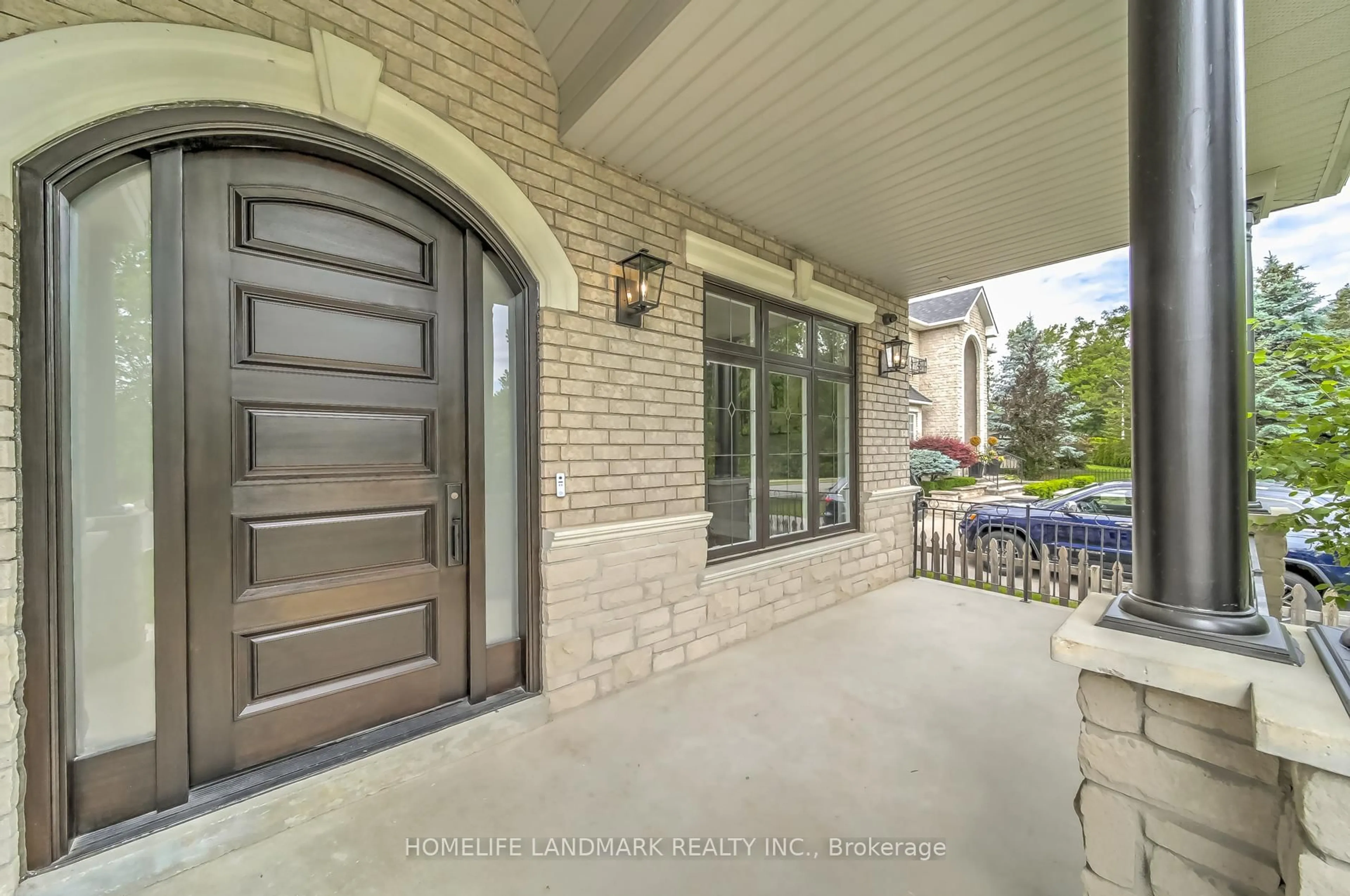 Indoor entryway for 75 Naughton Dr, Richmond Hill Ontario L4C 8B3