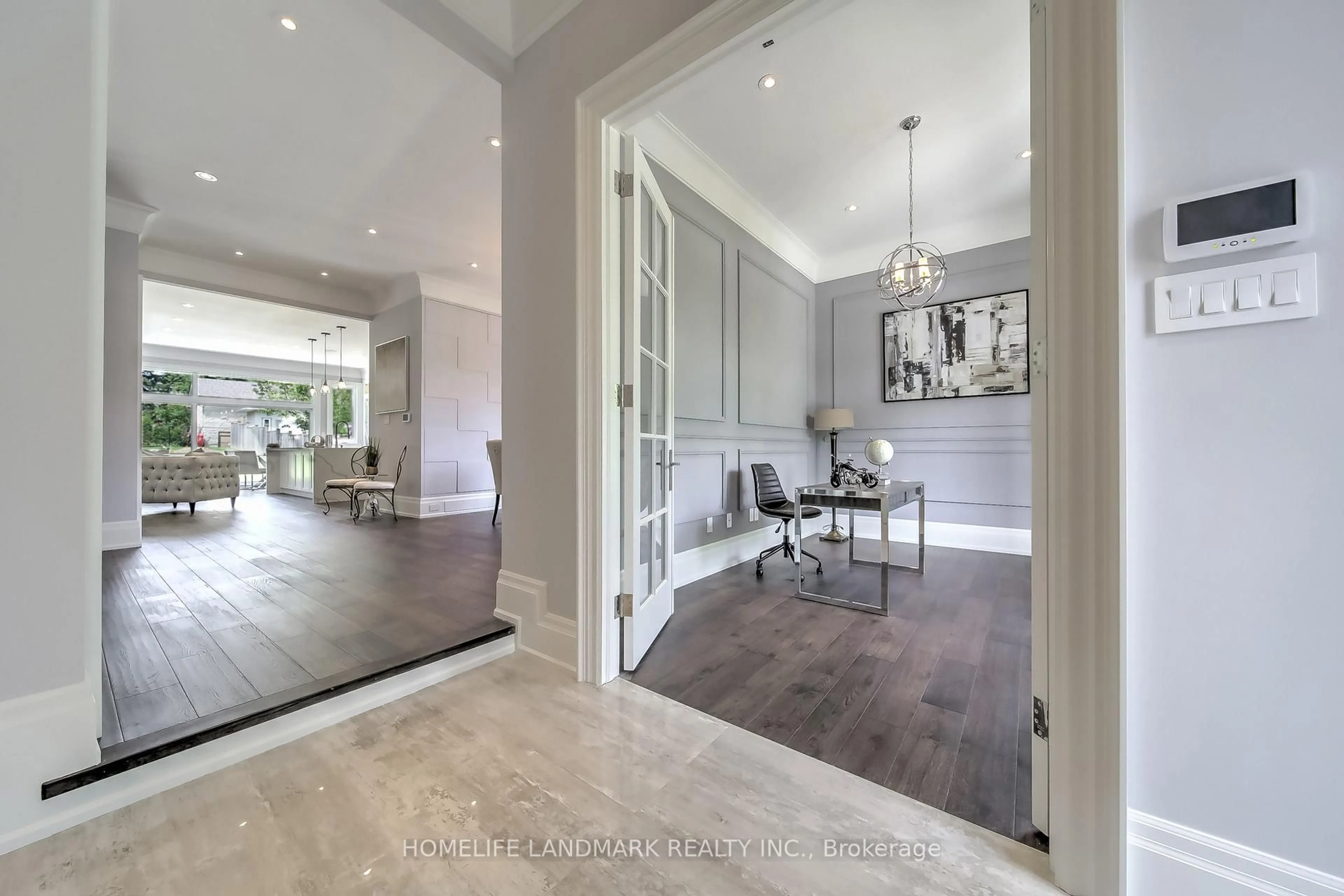 Indoor entryway for 75 Naughton Dr, Richmond Hill Ontario L4C 8B3