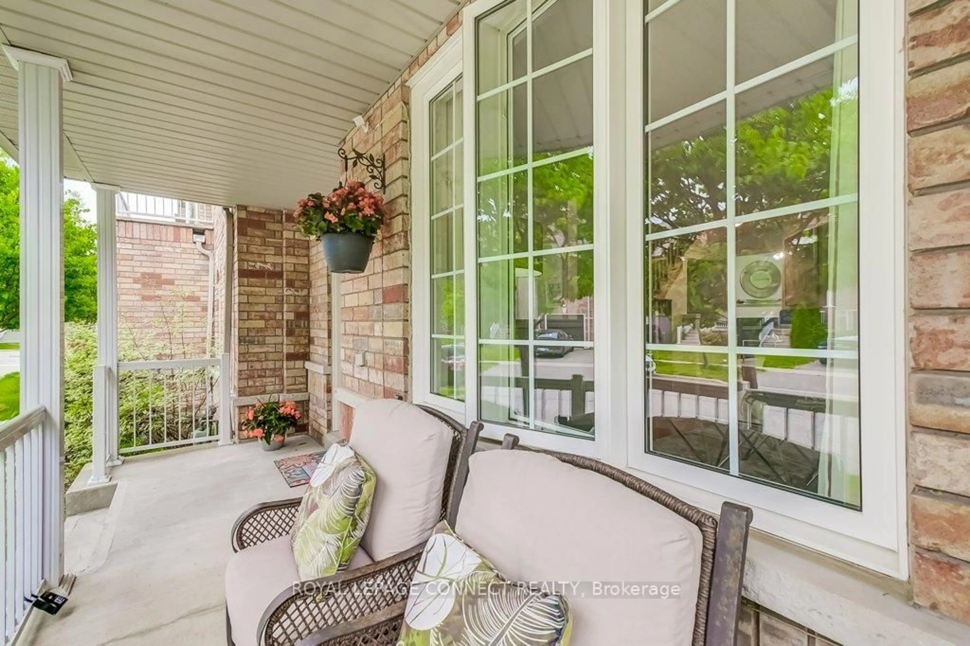 Patio, street for 12 Harry Blaylock Dr, Markham Ontario L6E 1W7