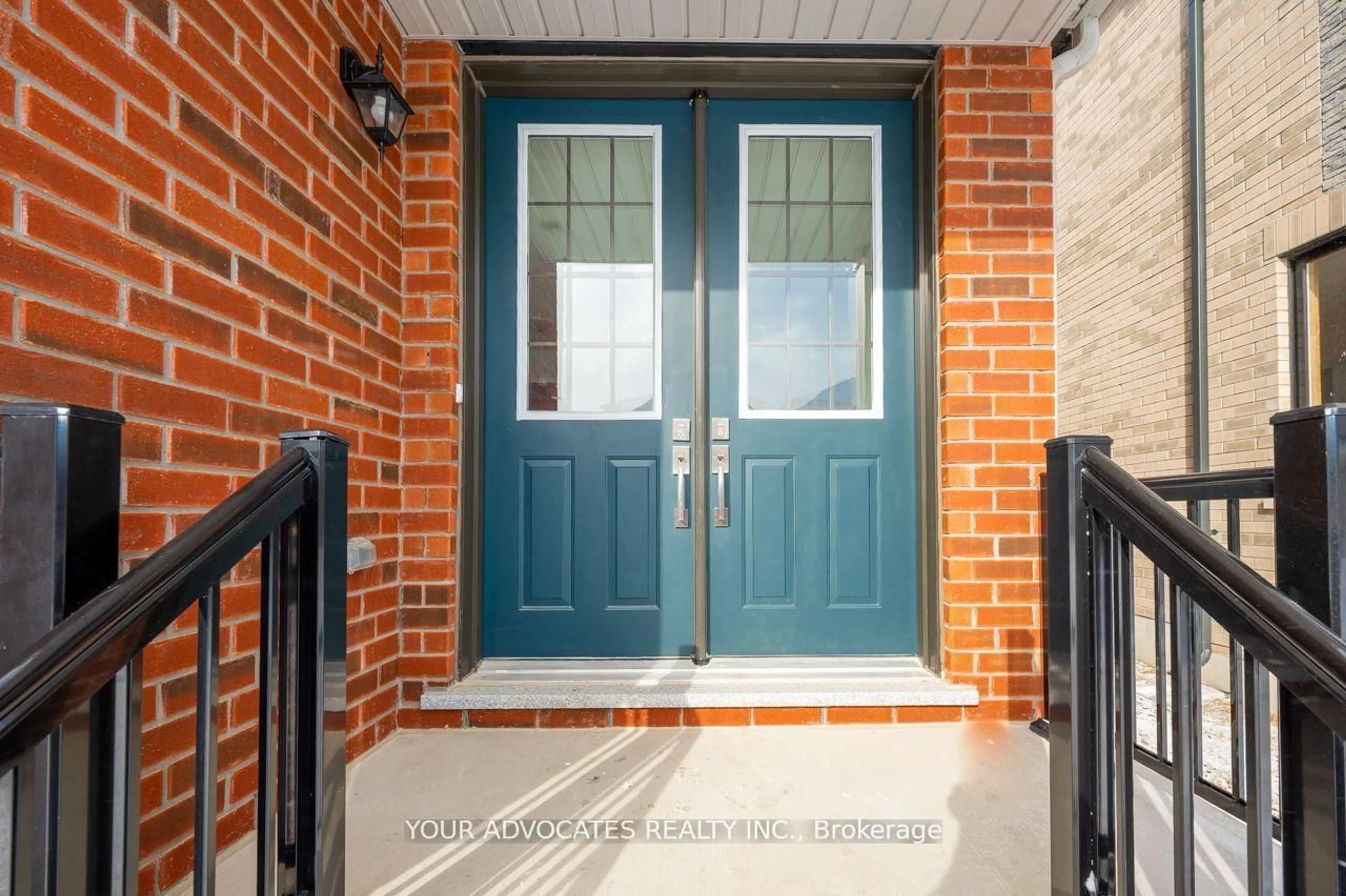 Indoor entryway for 12 Jack Carson Dr, Markham Ontario L6B 0A8
