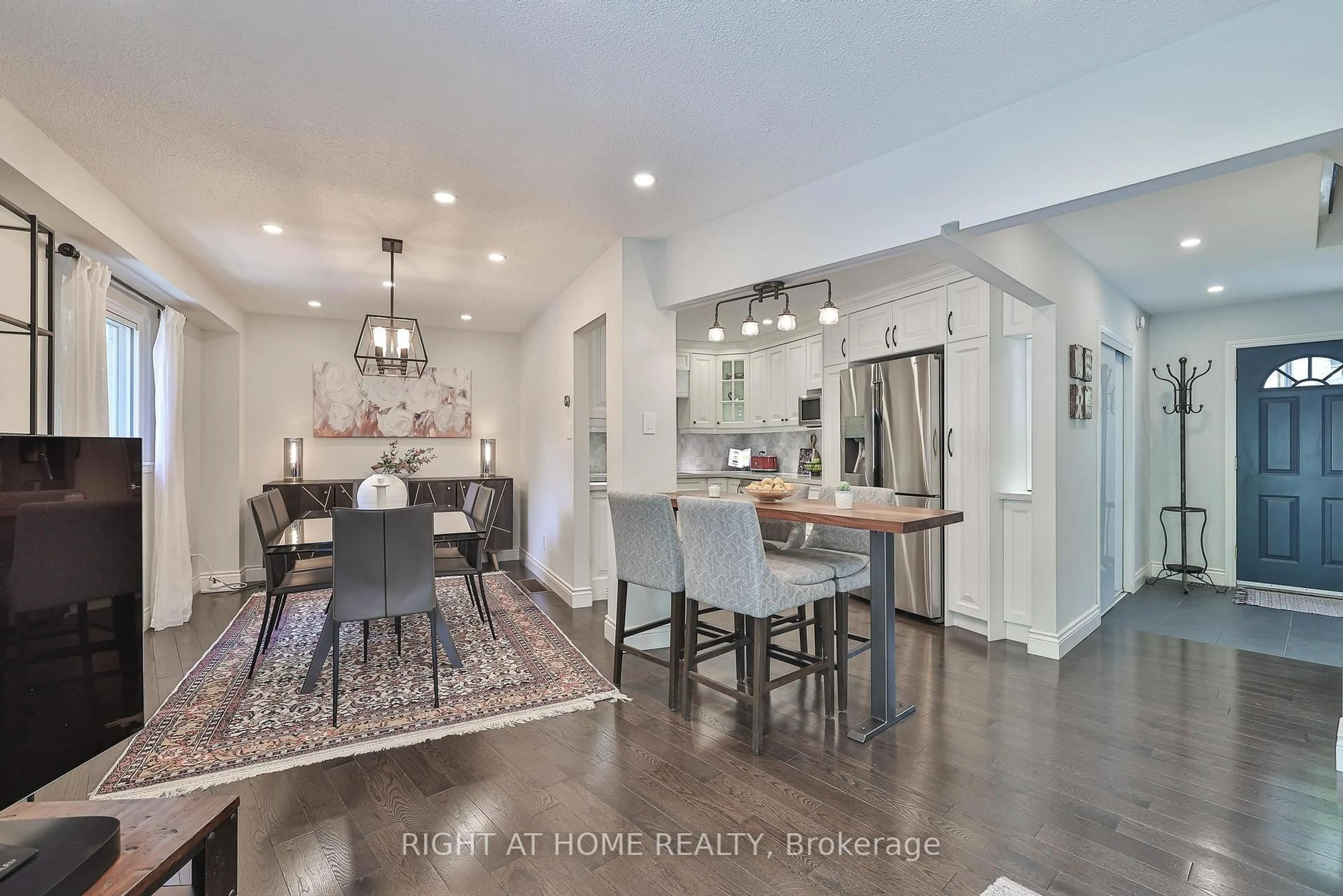 Open concept kitchen, unknown for 48 Porterfield Cres, Markham Ontario L3T 4S7
