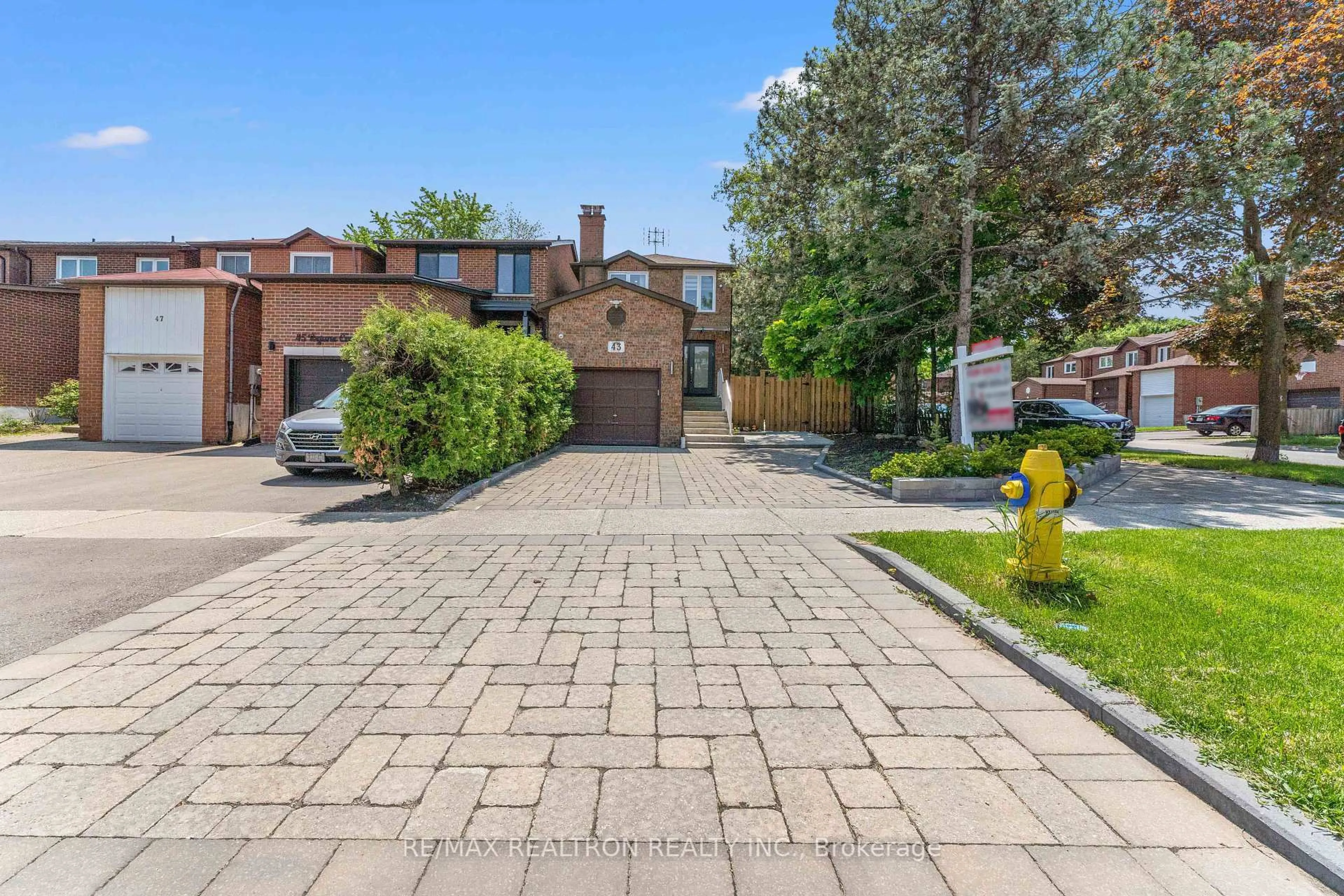 Unknown for 43 Rejane Cres, Vaughan Ontario L4J 5A2