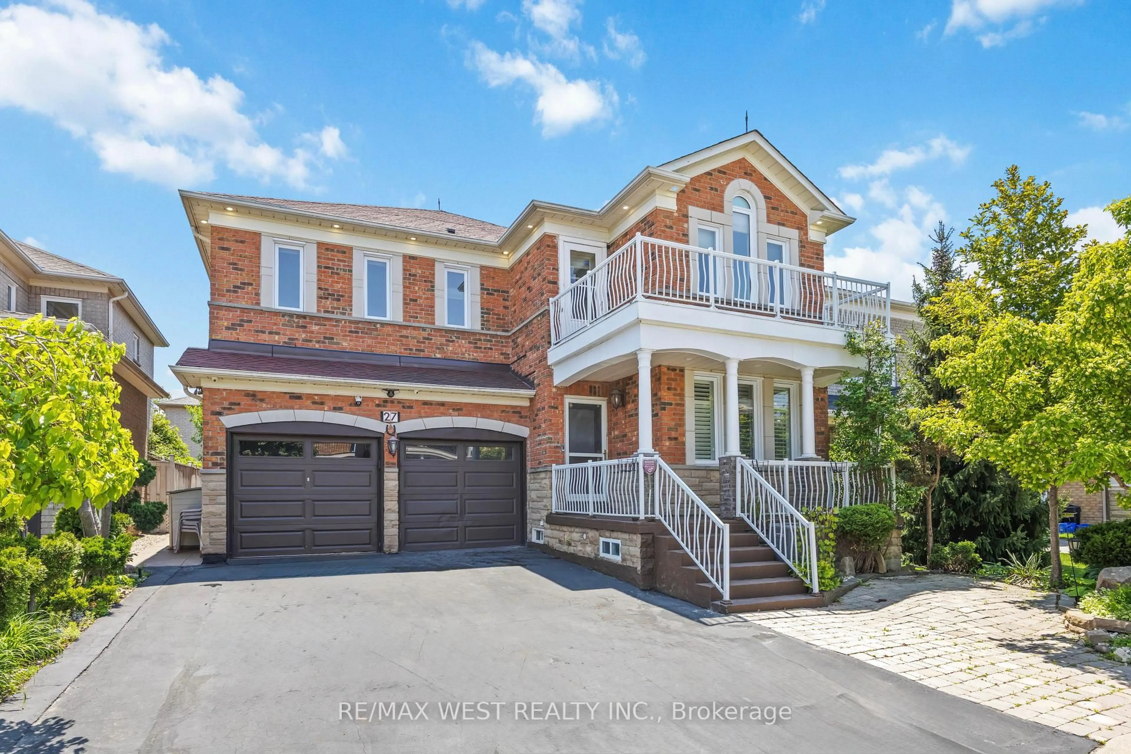 Home with brick exterior material, street for 27 Chipmunk Tr, Vaughan Ontario L4H 2K4