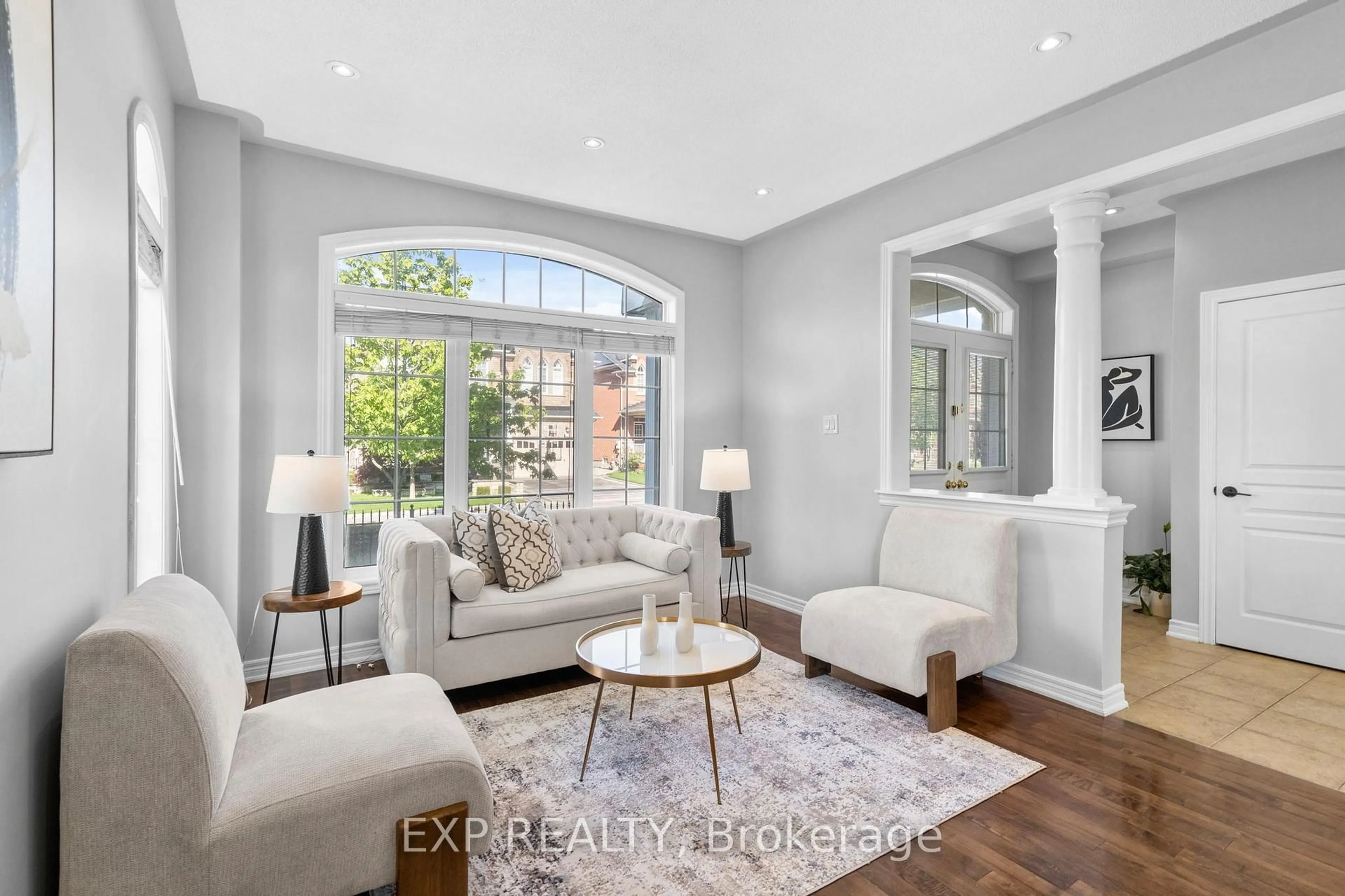 Living room with furniture, ceramic/tile floor for 59 Smoothwater Terr, Markham Ontario L6B 0E8