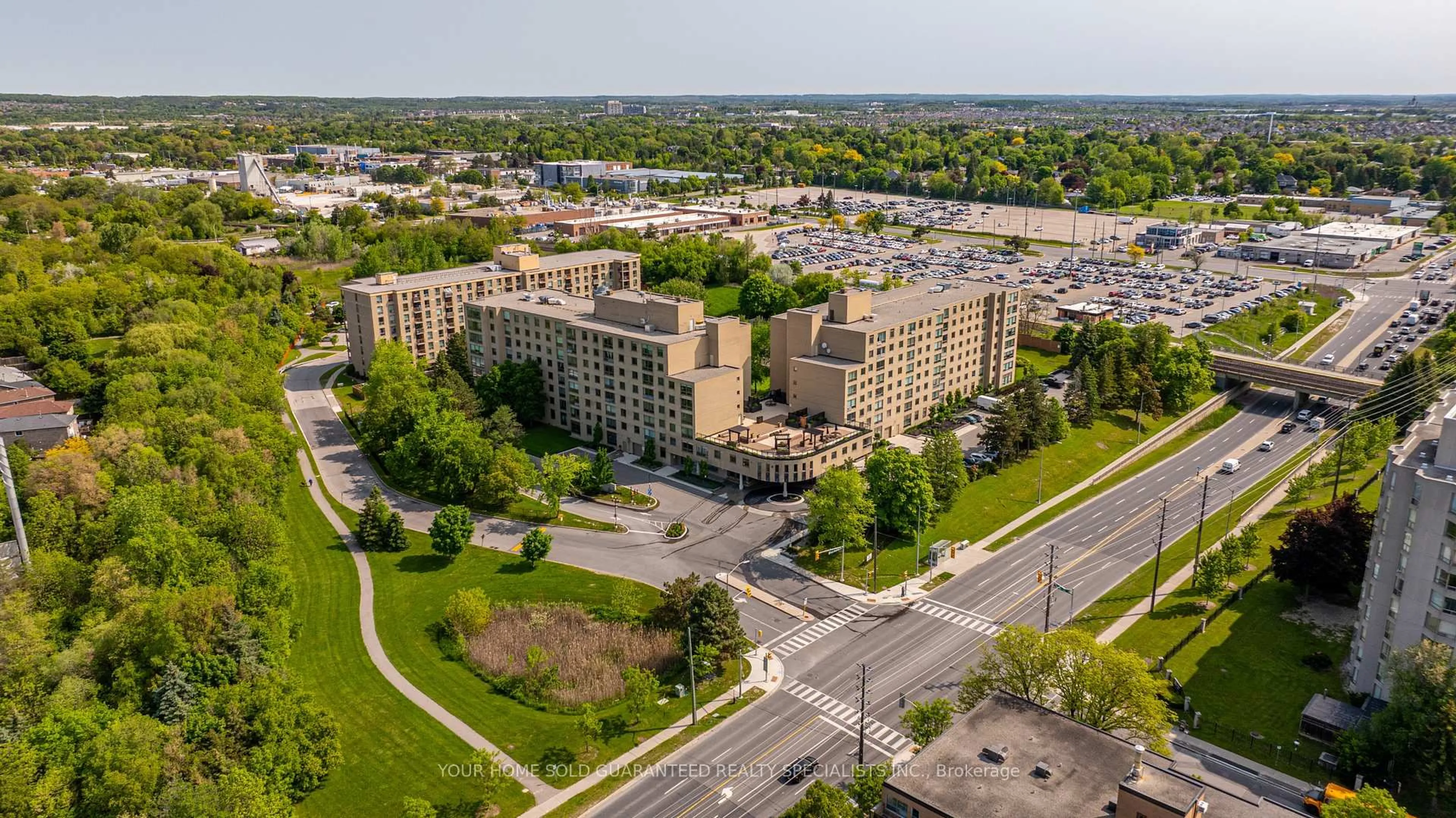 A pic from outside/outdoor area/front of a property/back of a property/a pic from drone, unknown for 326 Major Mackenzie Dr #511, Richmond Hill Ontario L4C 8T4
