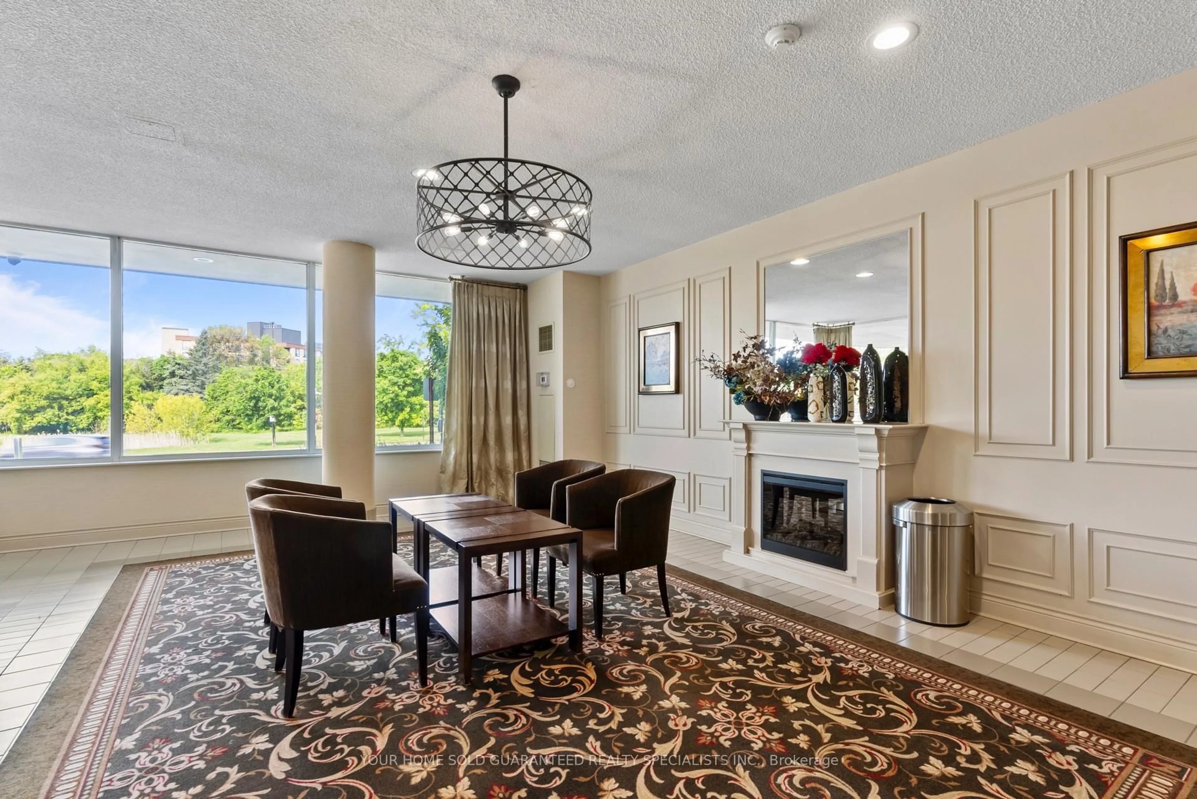 Unknown for 326 Major Mackenzie Dr #511, Richmond Hill Ontario L4C 8T4