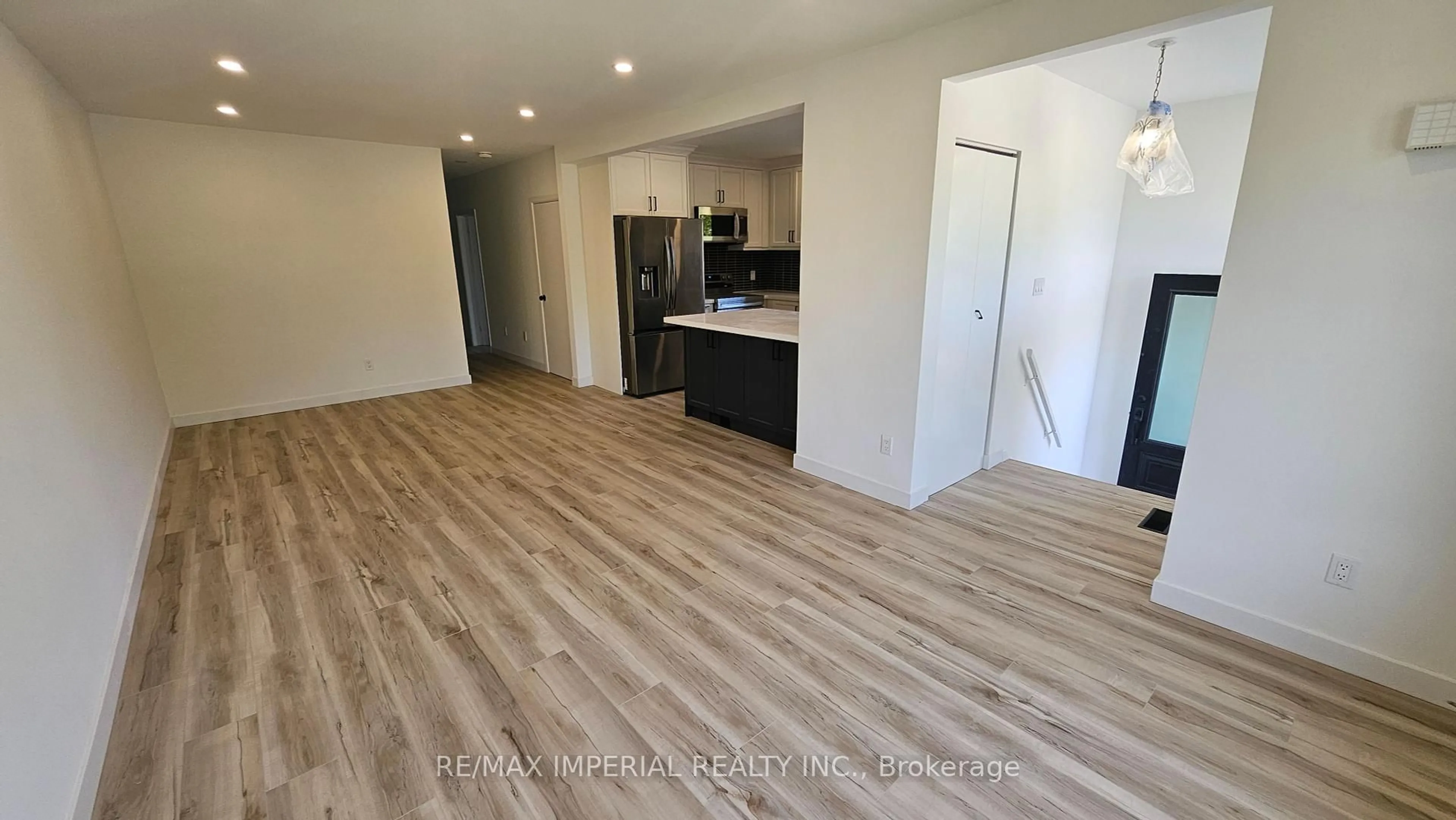 A pic of a room for 38 Lindsay Ave, Newmarket Ontario L3Y 4N6