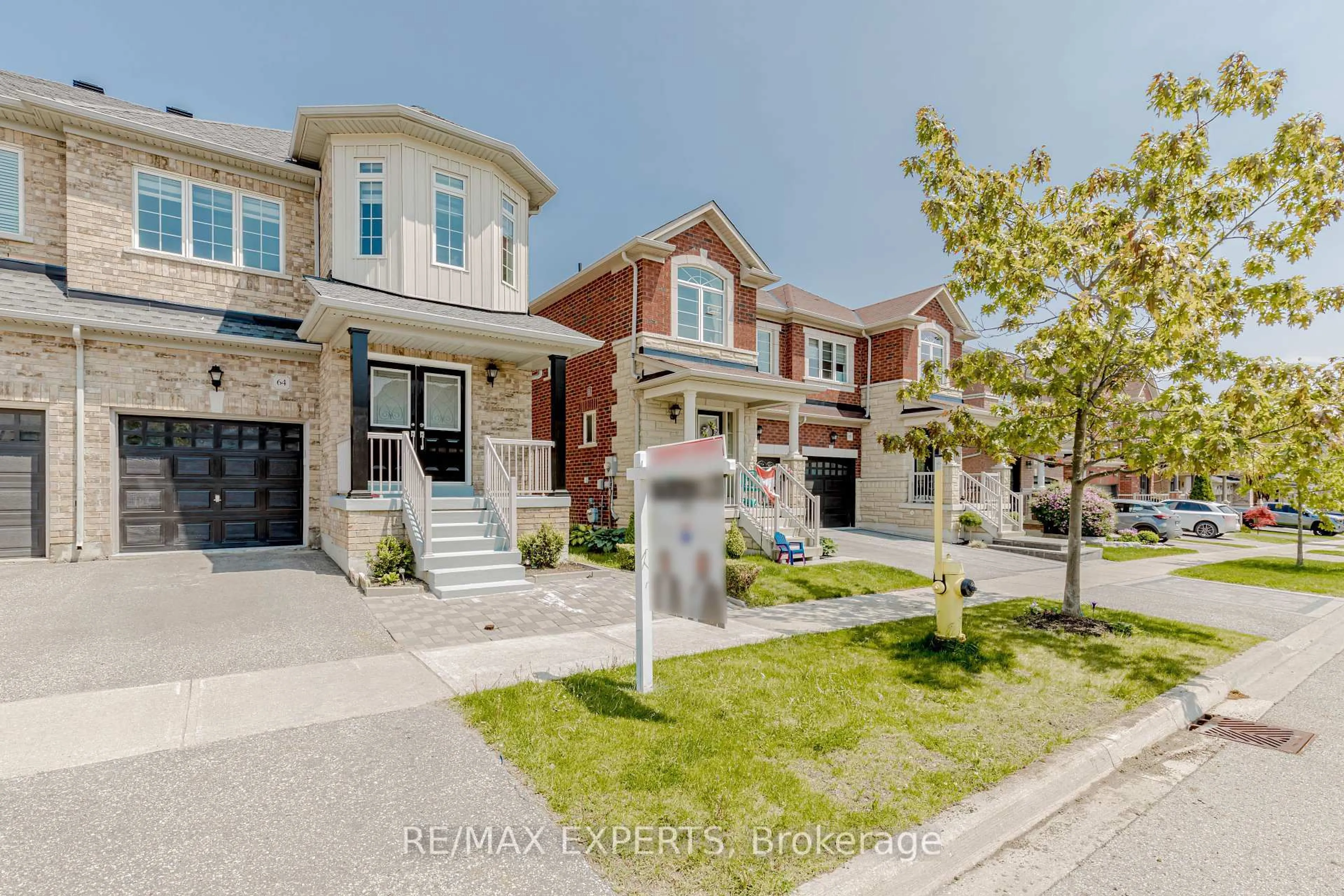 Home with brick exterior material, street for 64 Peppertree Lane, Whitchurch-Stouffville Ontario L4A 0M8