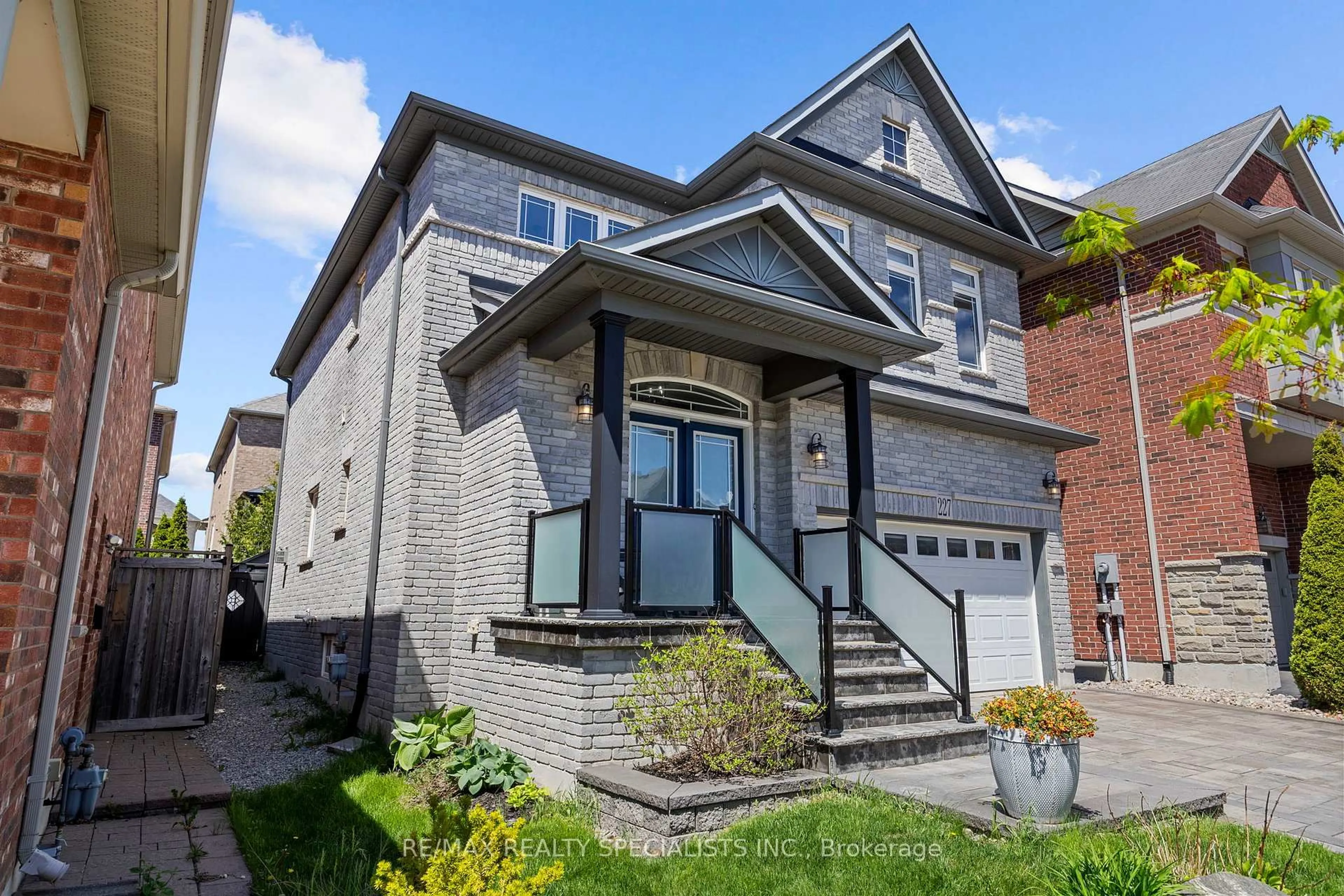 Home with brick exterior material, street for 227 Aspenwood Dr, Newmarket Ontario L3K 3K7