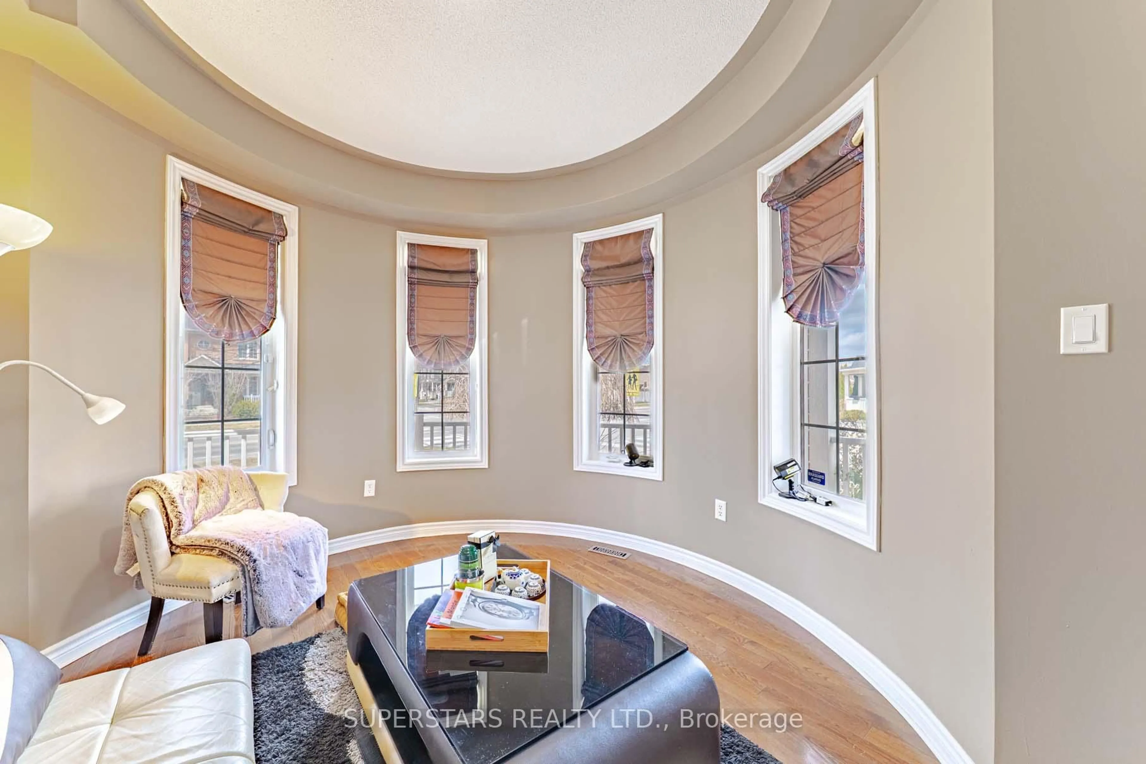 Unknown for 704 Millard St, Whitchurch-Stouffville Ontario L4A 0B2