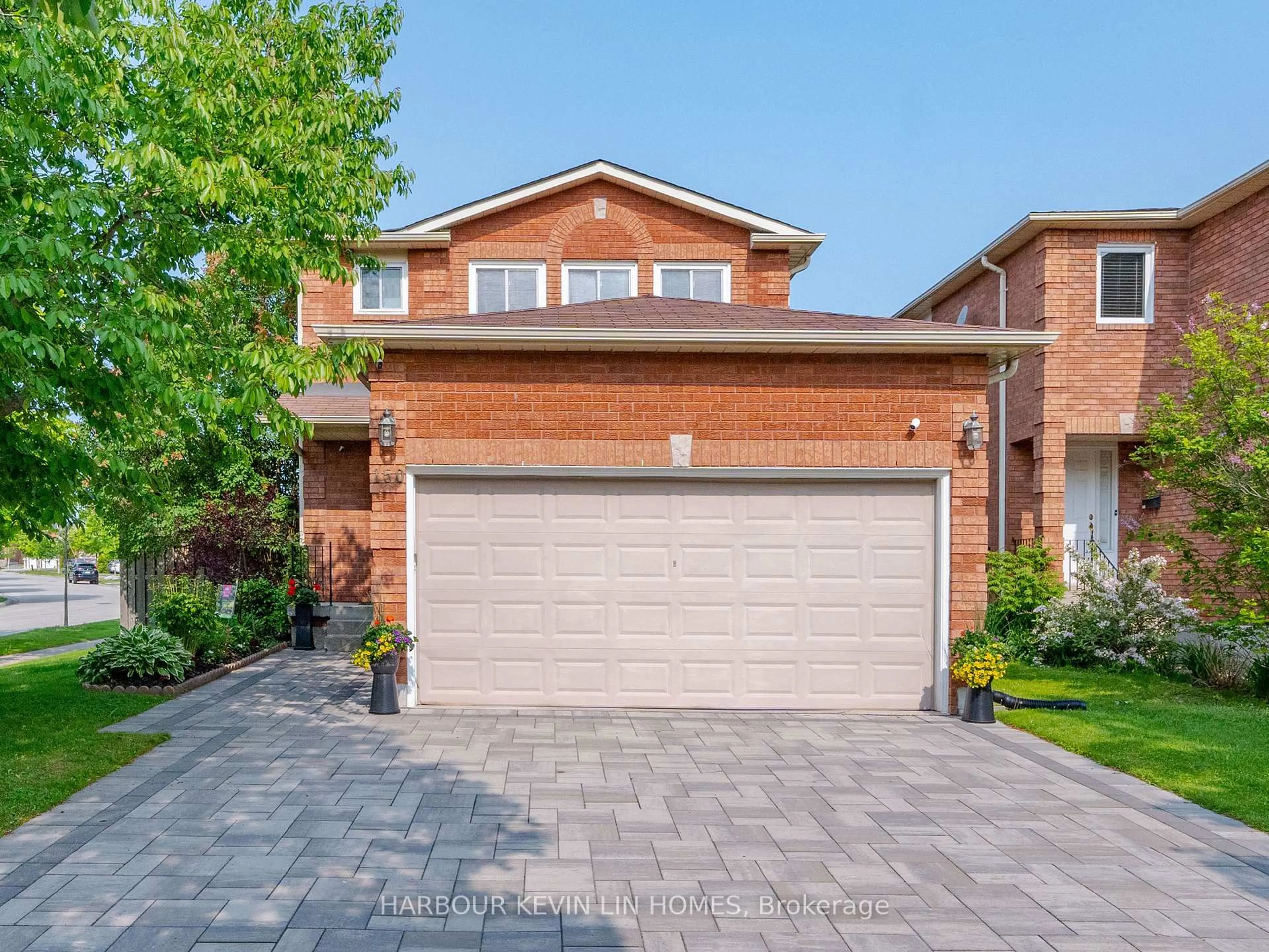 Home with brick exterior material, street for 150 Oldhill St, Richmond Hill Ontario L4C 9Z7