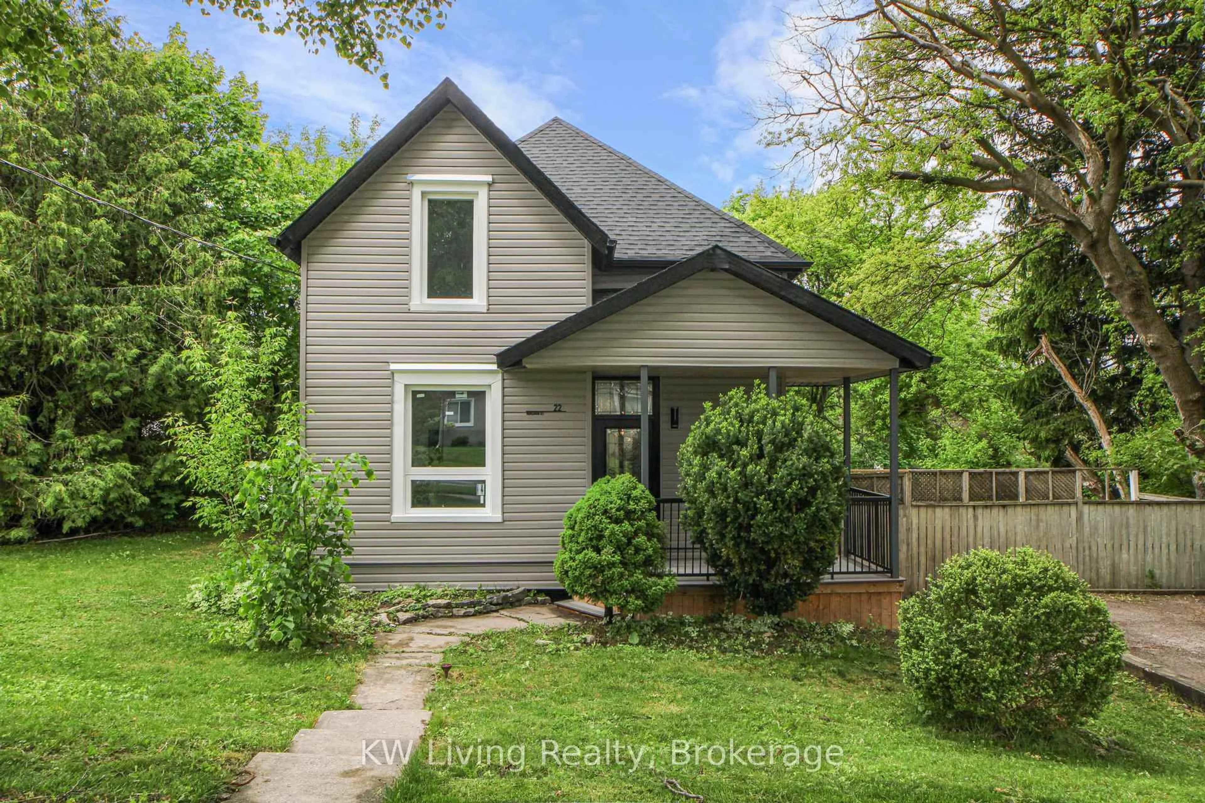 Unknown for 22 Niagara St, Newmarket Ontario L3Y 4E3