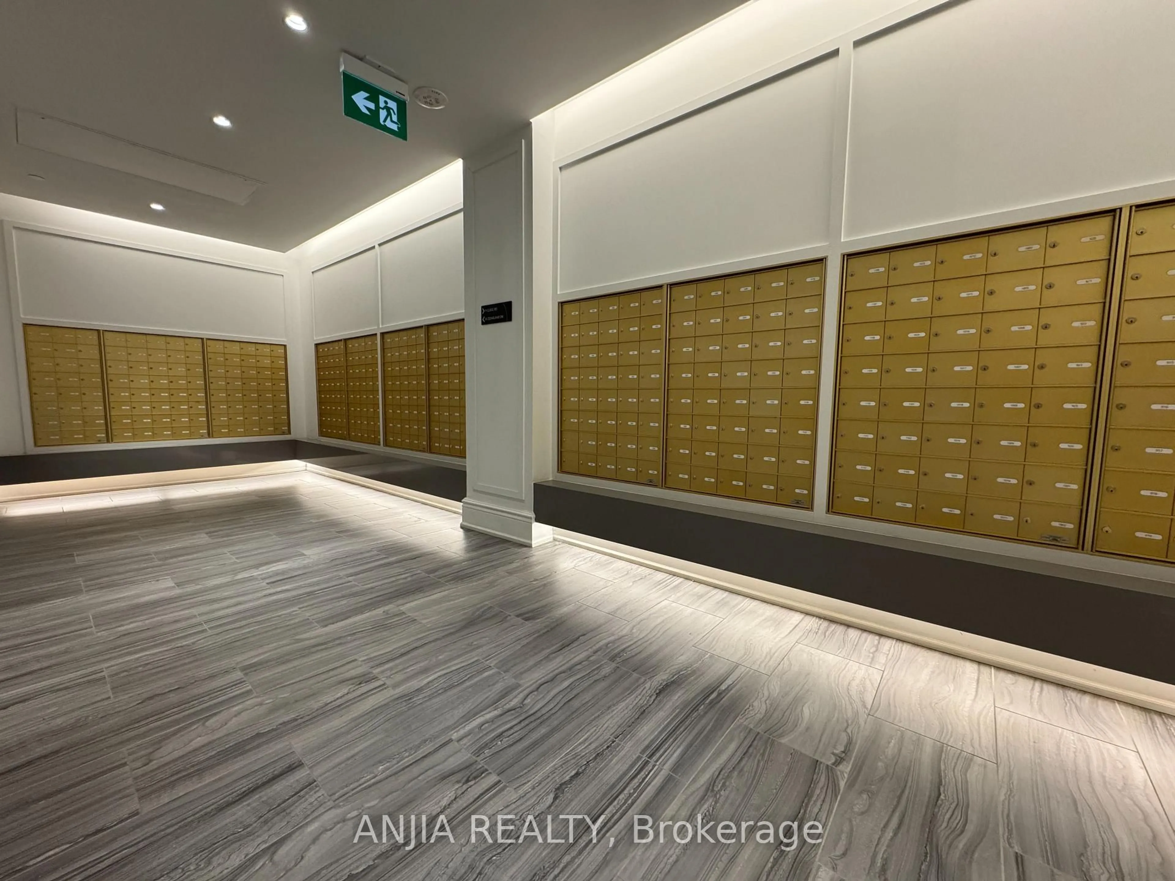 Indoor foyer for 9 Clegg Rd #822, Markham Ontario L6G 0H3