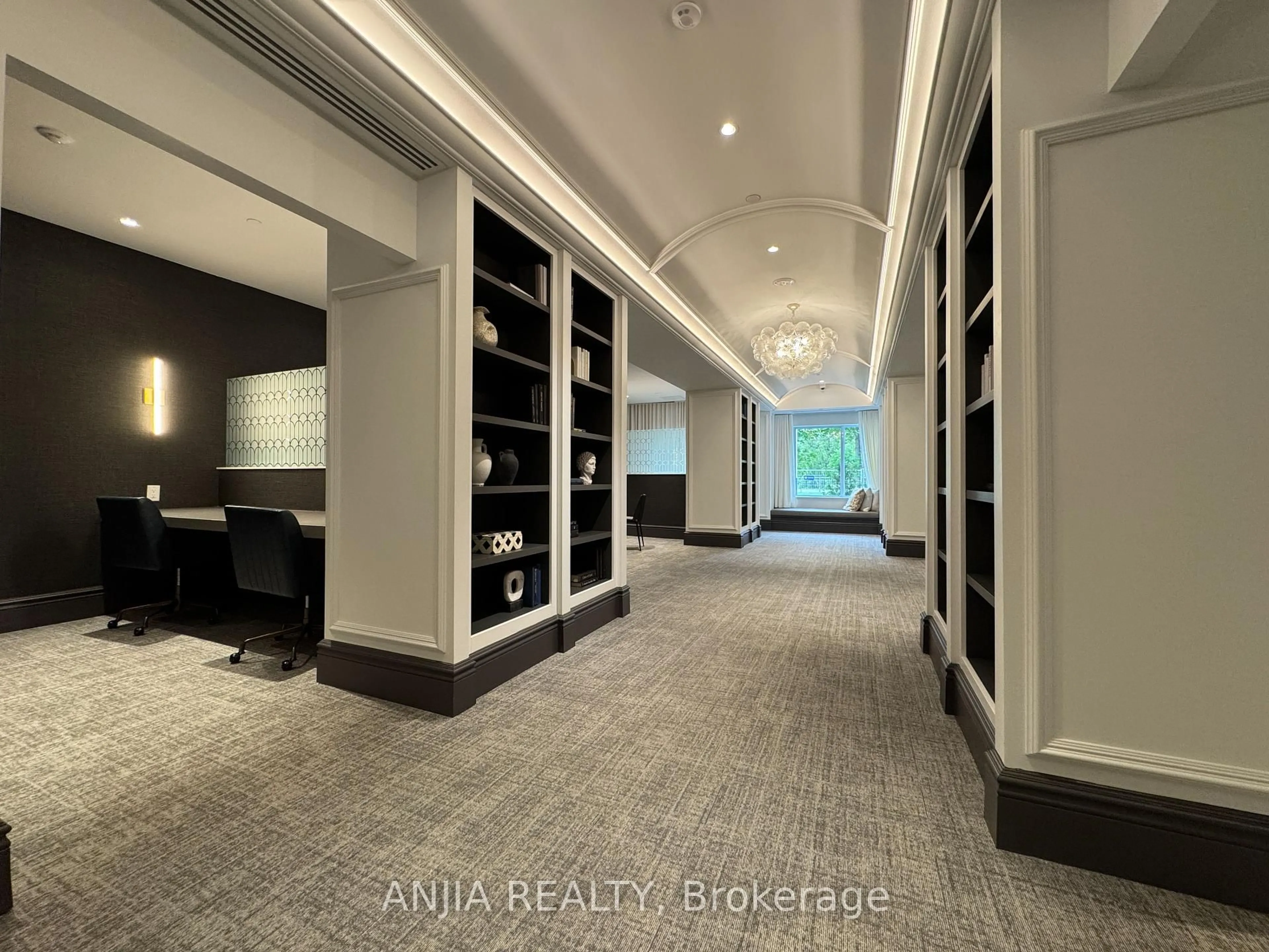 Indoor foyer for 9 Clegg Rd #822, Markham Ontario L6G 0H3