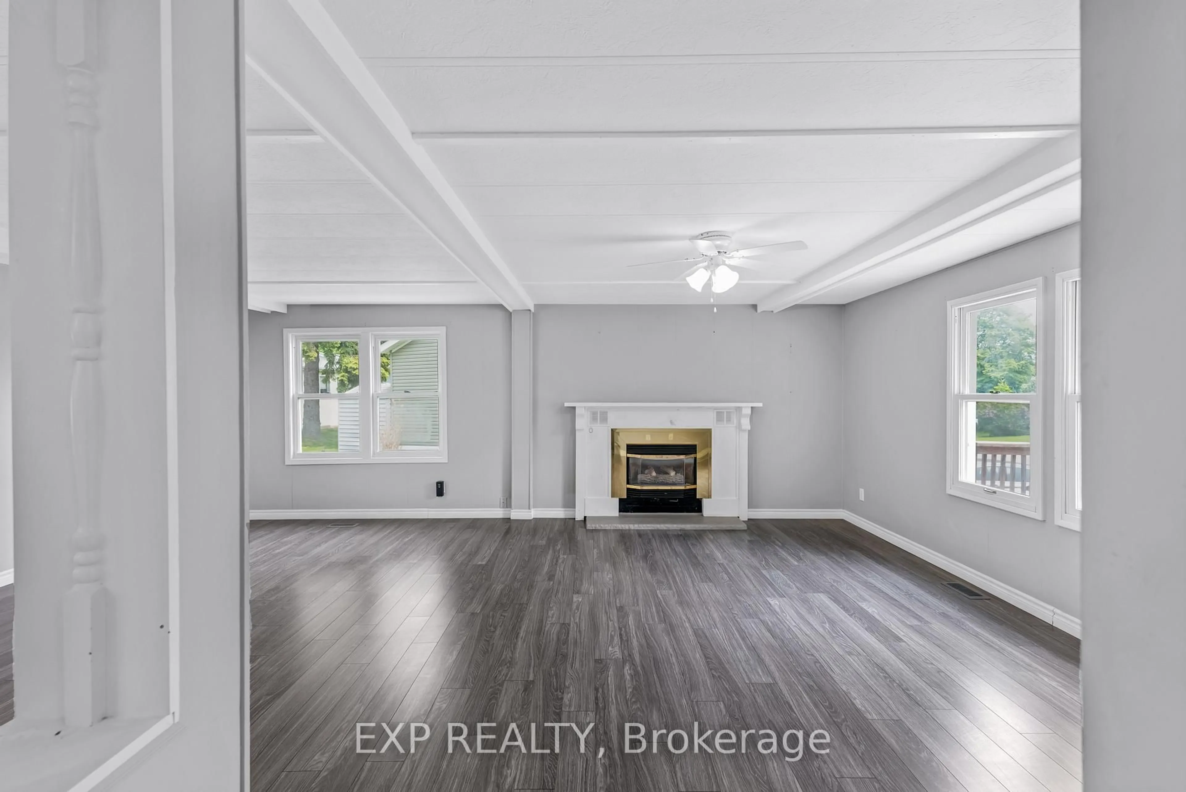 A pic of a room for 44 Linden Lane, Innisfil Ontario L9S 1P2