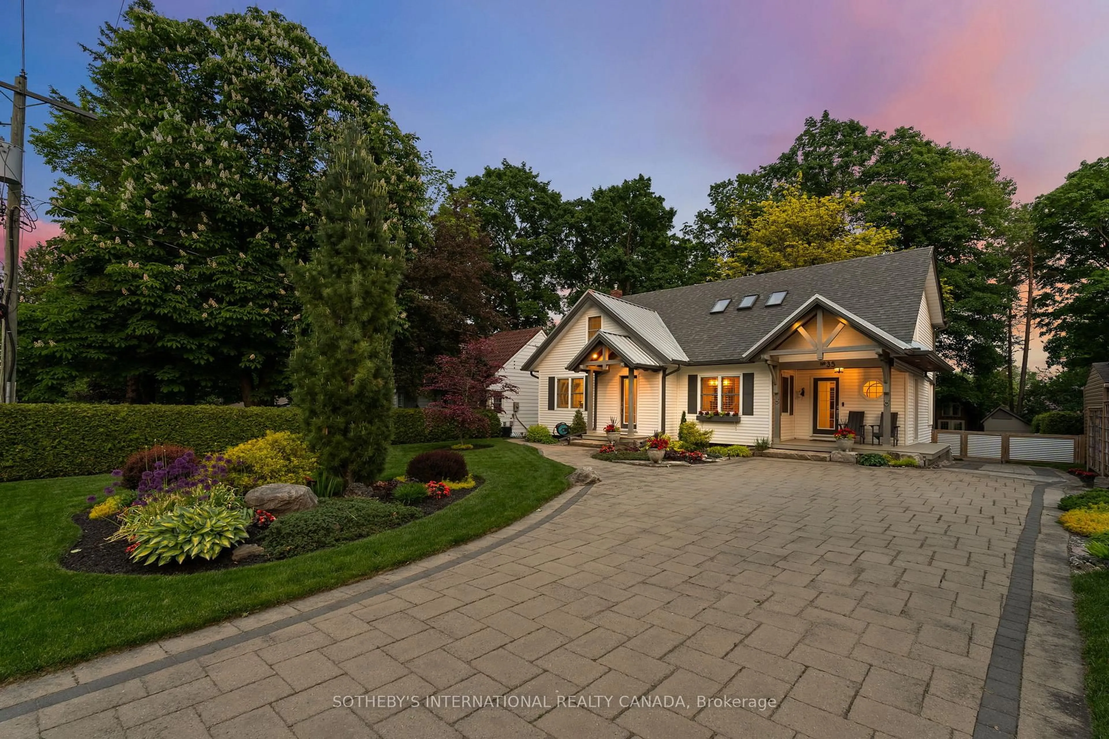 Unknown for 35 Wood River Bend, Georgina Ontario L0E 1R0
