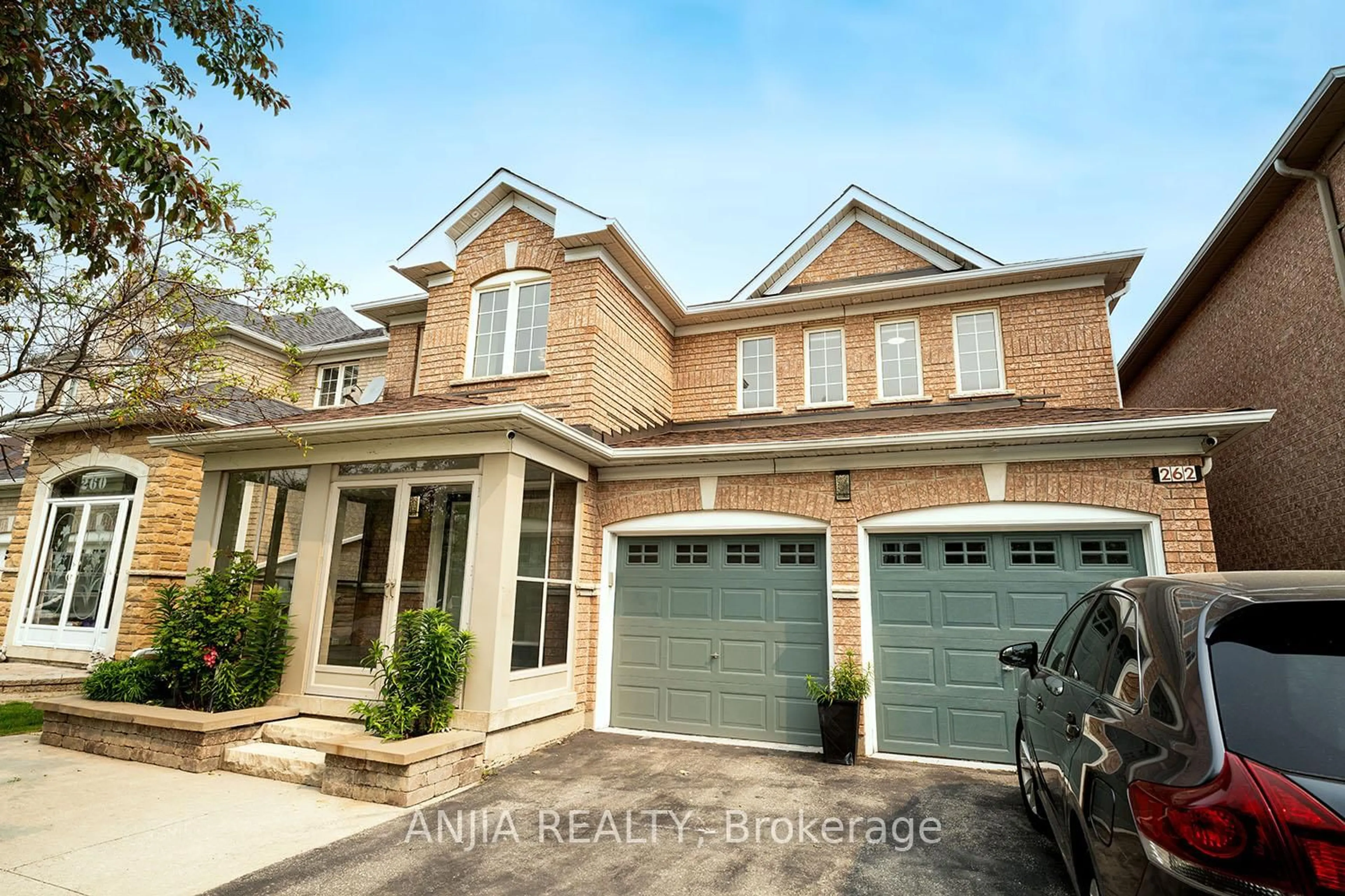Home with brick exterior material, street for 262 Helen Ave, Markham Ontario L3R 1K1