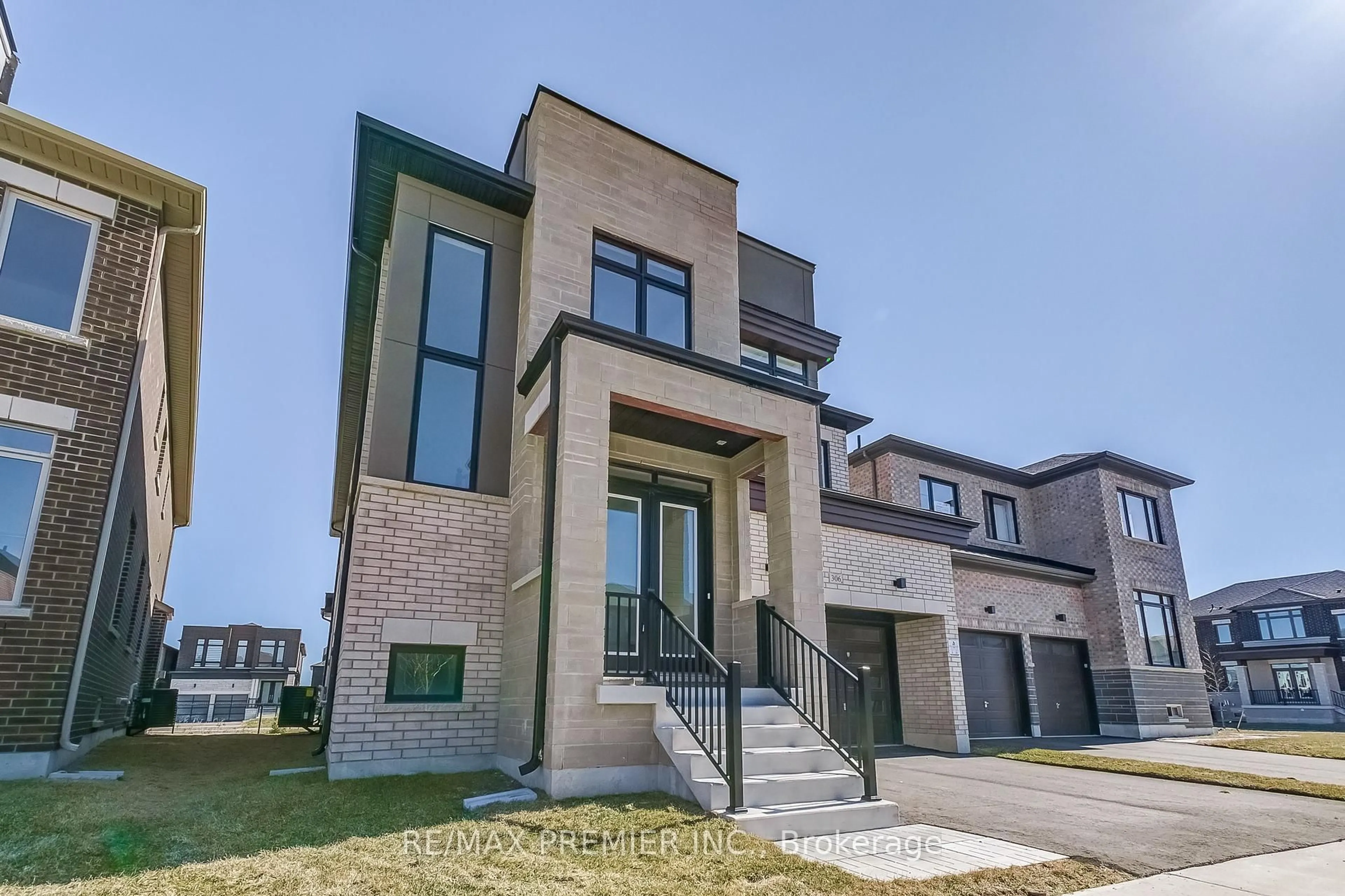 Home with brick exterior material, street for 306 Westmina Ave, Whitchurch-Stouffville Ontario L4A 5C2