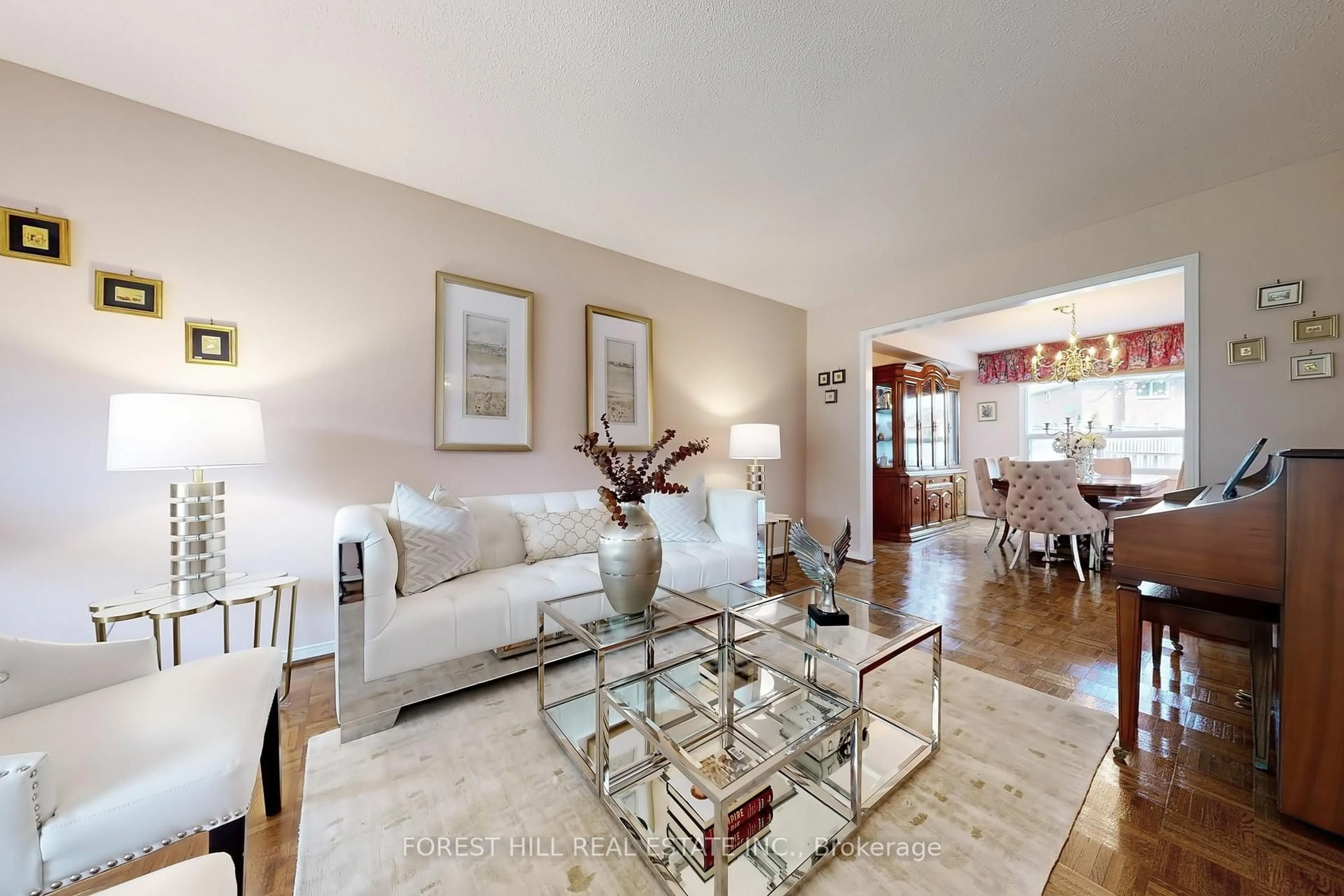 Living room with furniture, unknown for 29 Arisaig Dr, Vaughan Ontario L6A 1V6