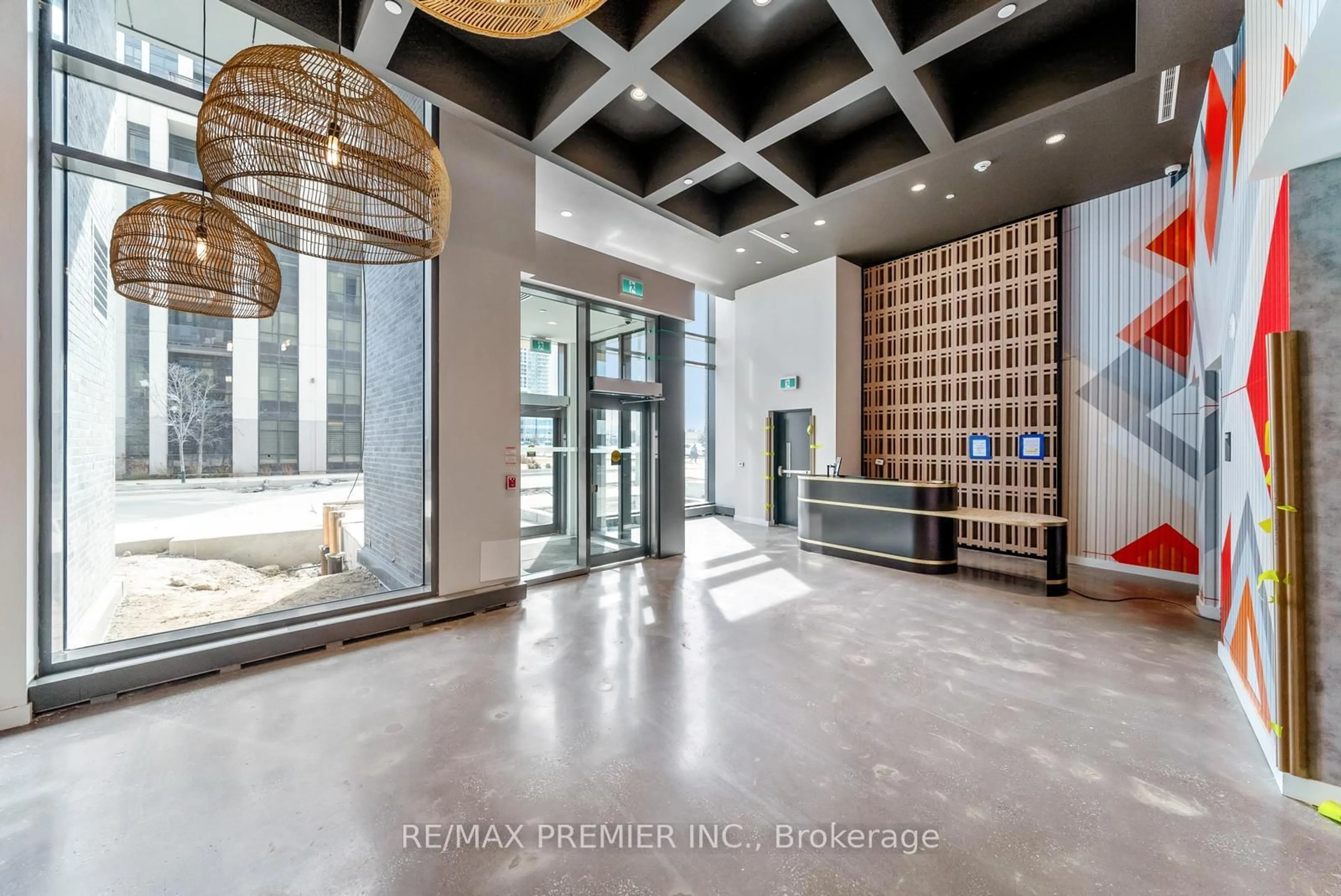 Indoor foyer for 10 Abeja St #1412, Vaughan Ontario L4K 0R4