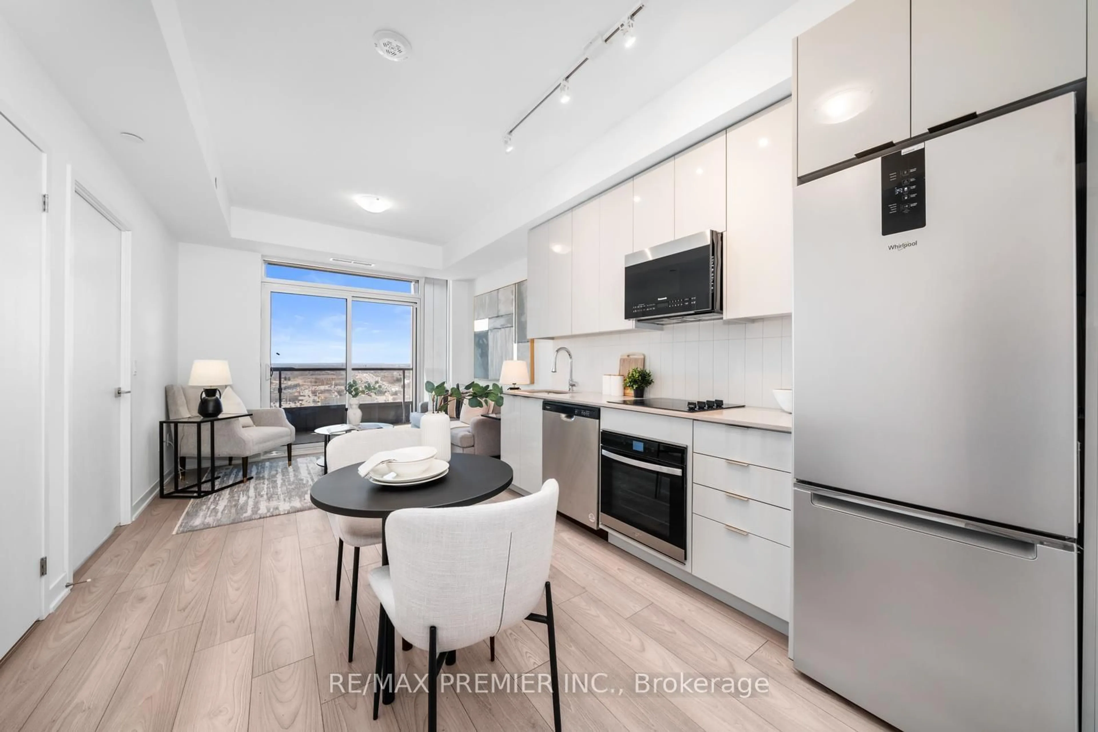 Open concept kitchen, unknown for 10 Abeja St #1412, Vaughan Ontario L4K 0R4