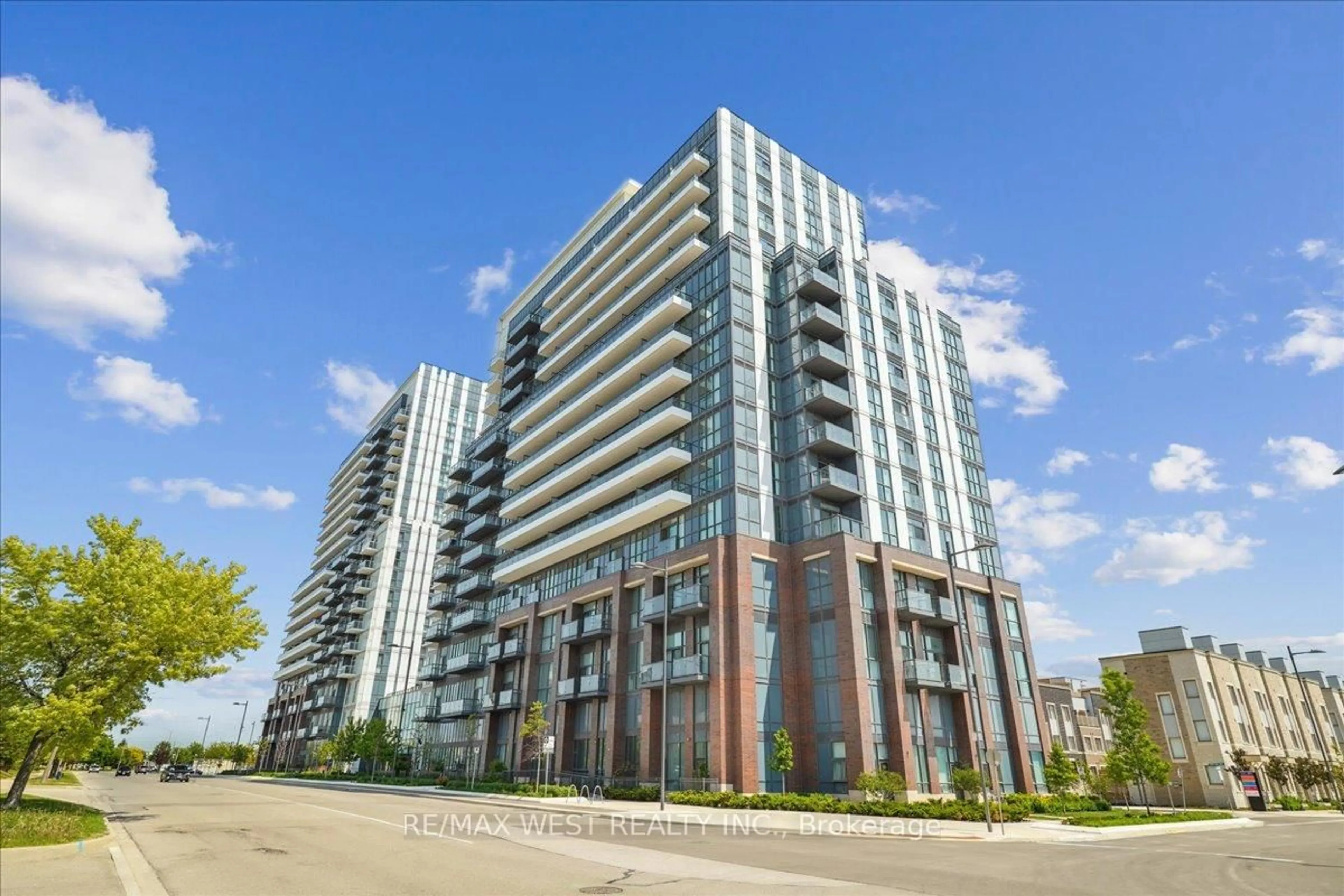 Unknown for 10 Honeycrisp Cres #9, Vaughan Ontario L4K 0M7