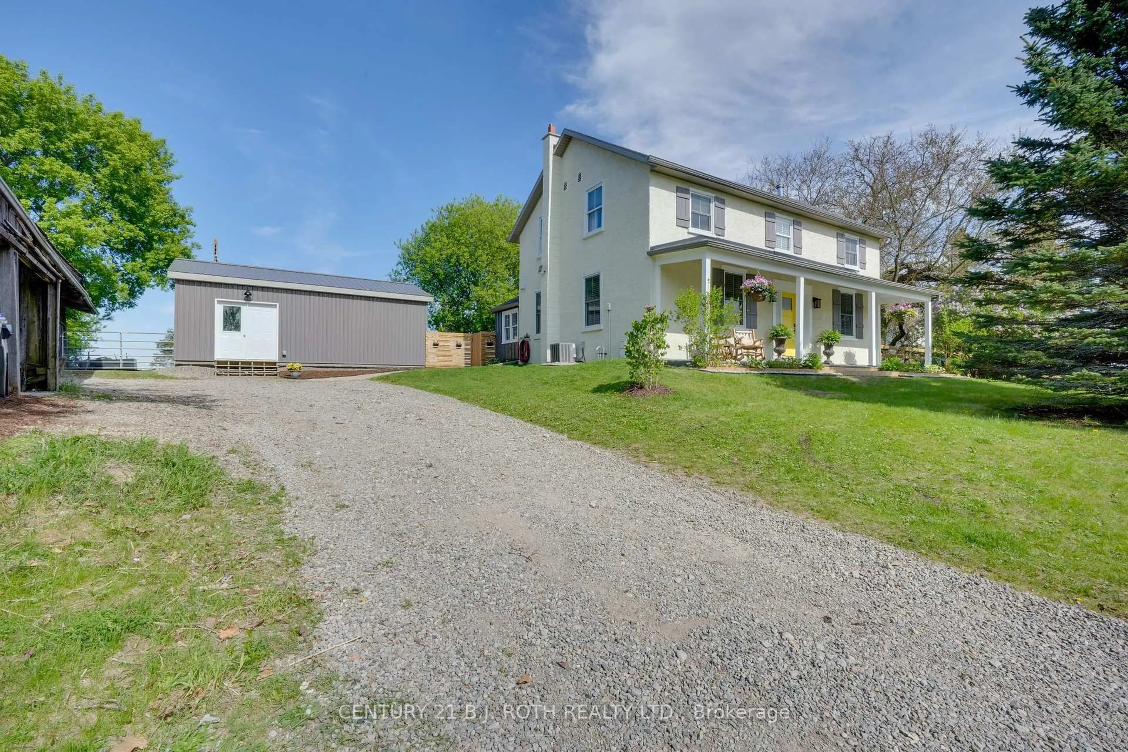 A pic from outside/outdoor area/front of a property/back of a property/a pic from drone, street for 994427 Mono- Adjala Townline, Adjala-Tosorontio Ontario L9W 2Z2