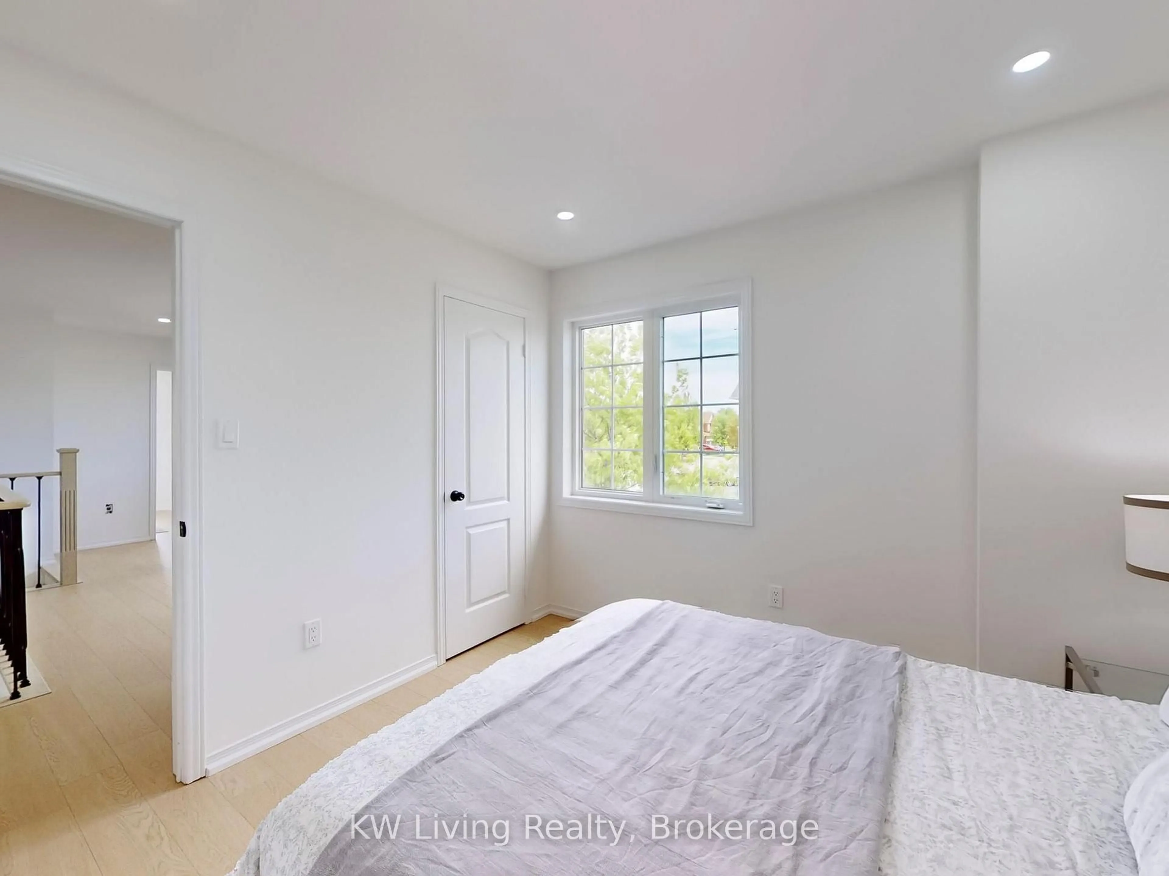 A pic of a room for 72 Duffin Dr, Whitchurch-Stouffville Ontario L4A 0R6