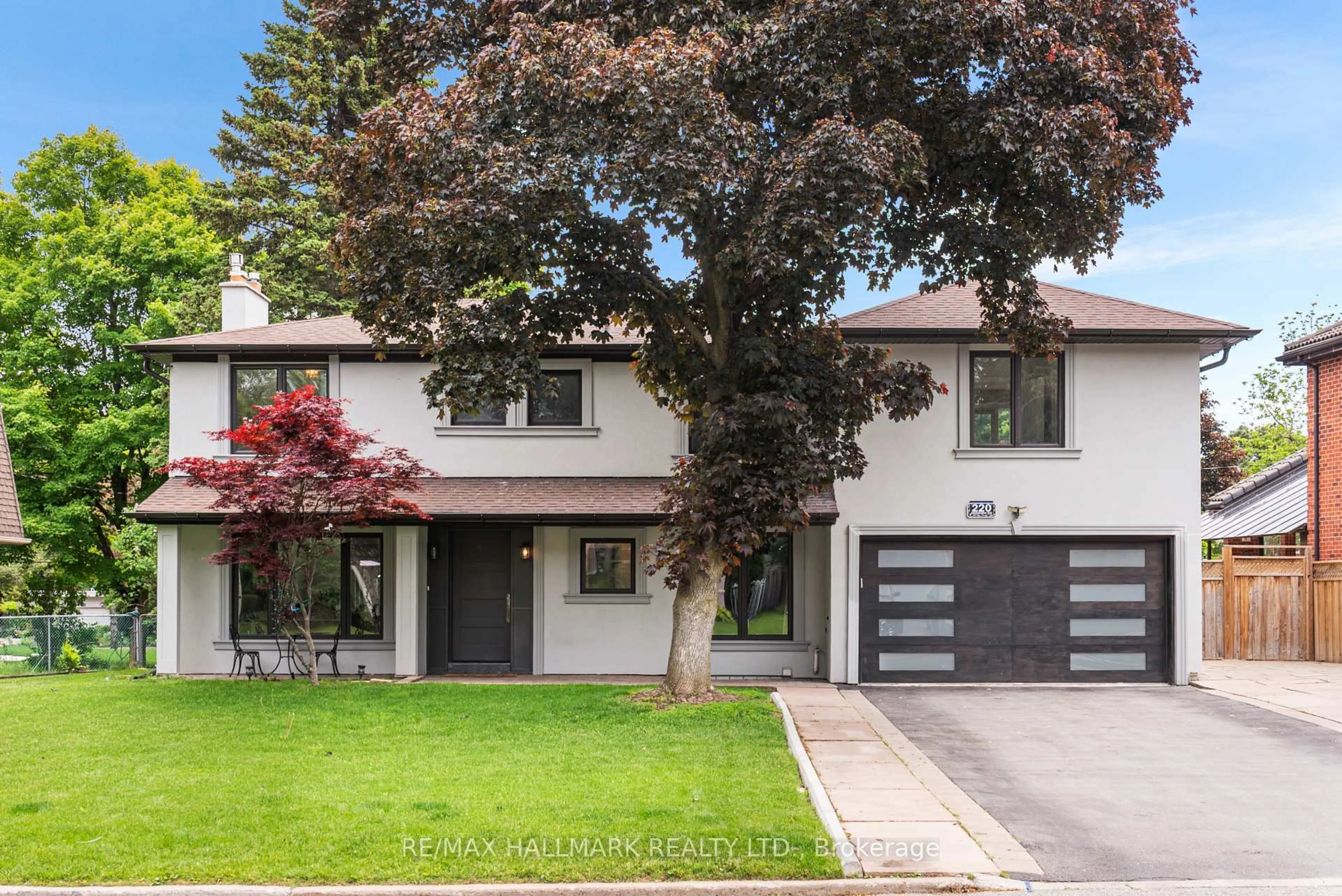 Home with vinyl exterior material, street for 220 Grandview Ave, Markham Ontario L3T 1J4