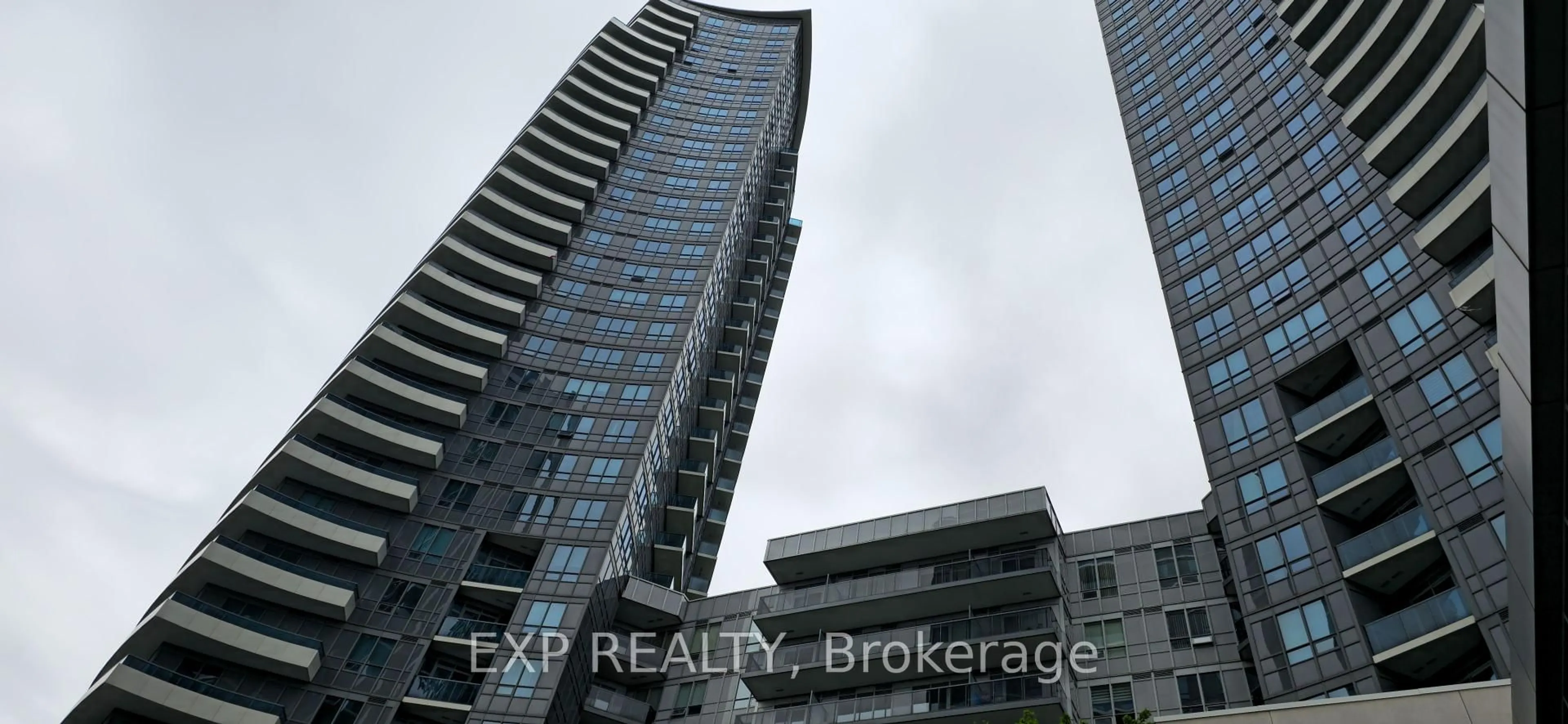 Blurry image for 7161 Yonge St #1832, Markham Ontario L3T 0C8