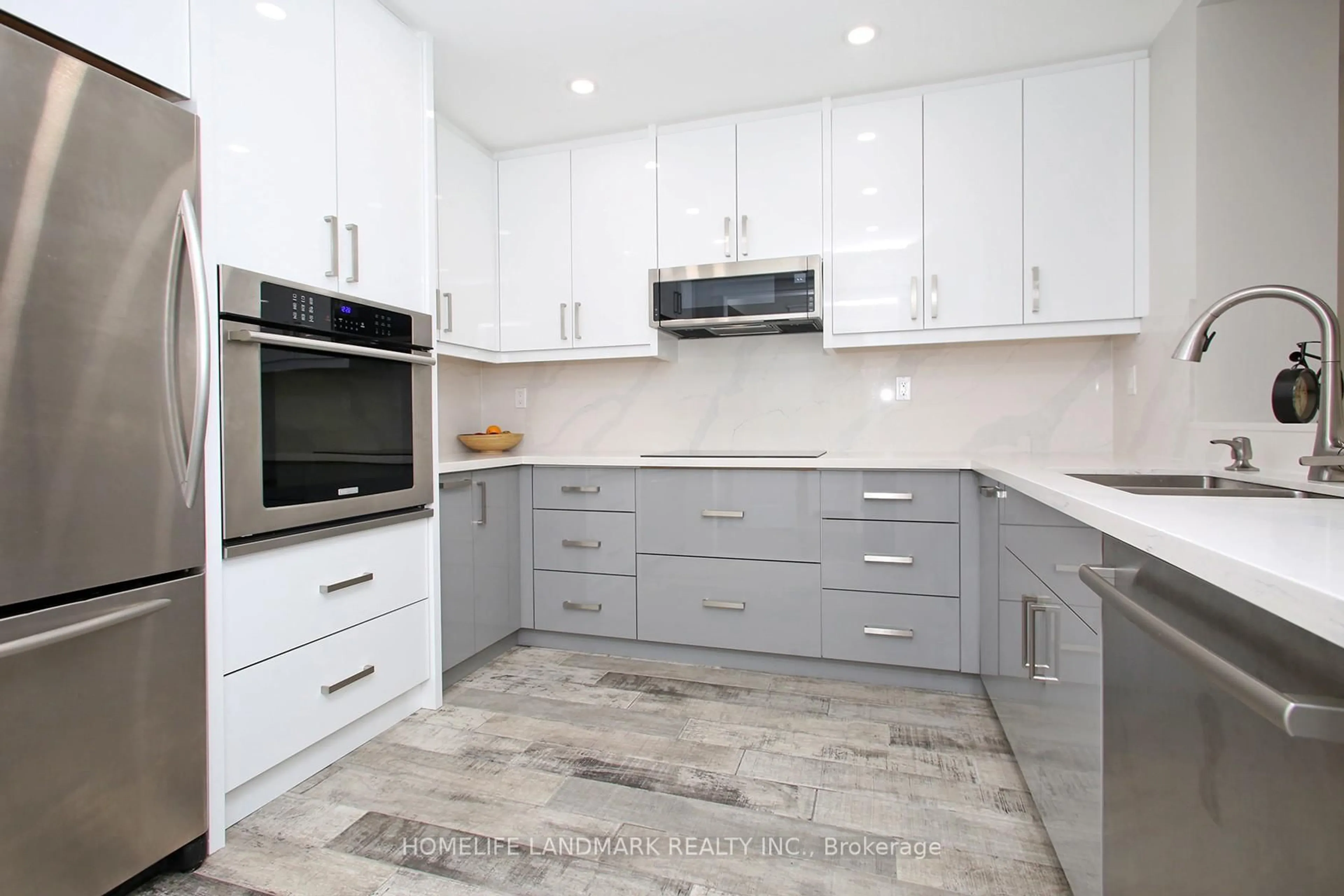 Contemporary kitchen, ceramic/tile floor for 28 Andrea Lane, Vaughan Ontario L4L 1E7