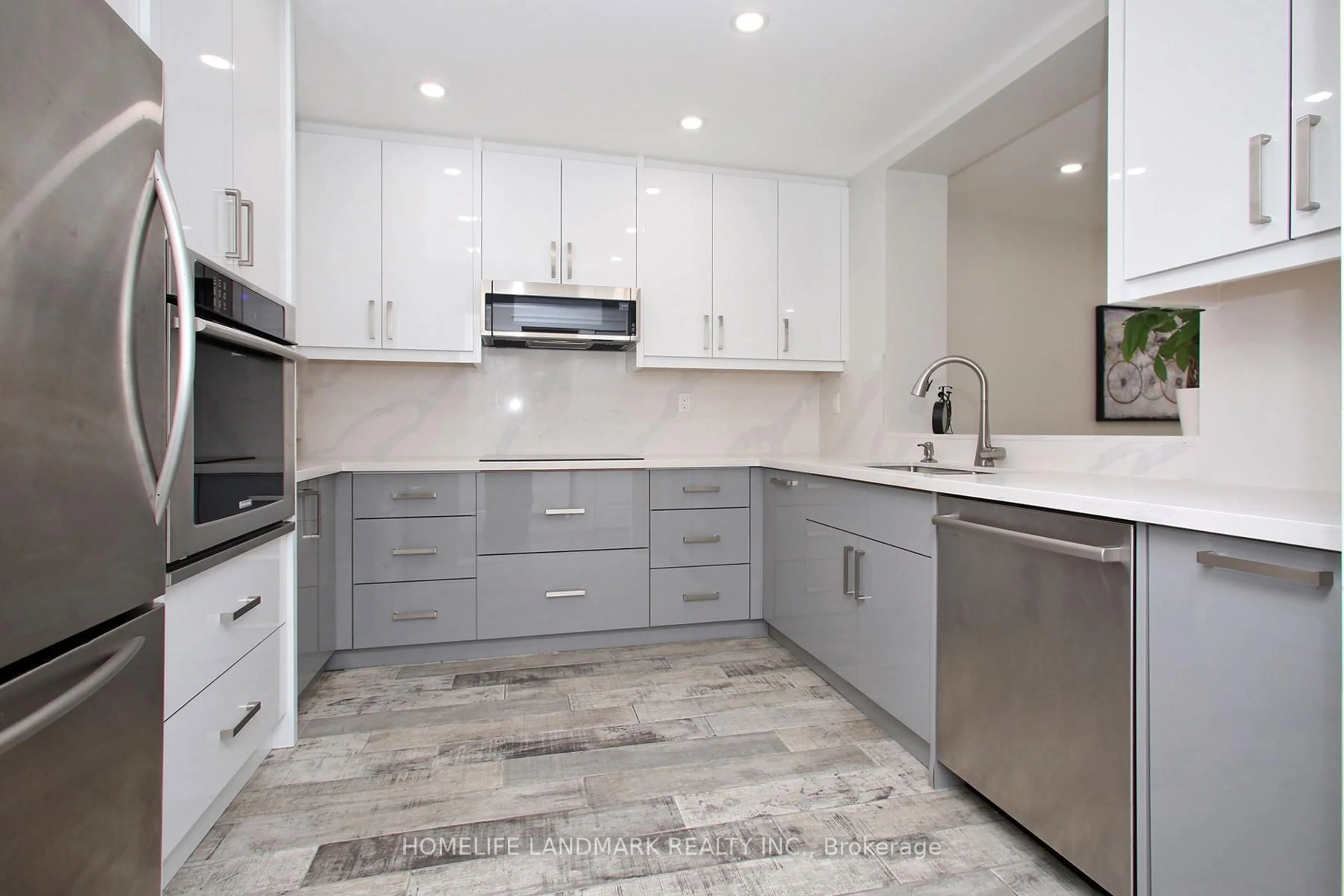 Contemporary kitchen, ceramic/tile floor for 28 Andrea Lane, Vaughan Ontario L4L 1E7