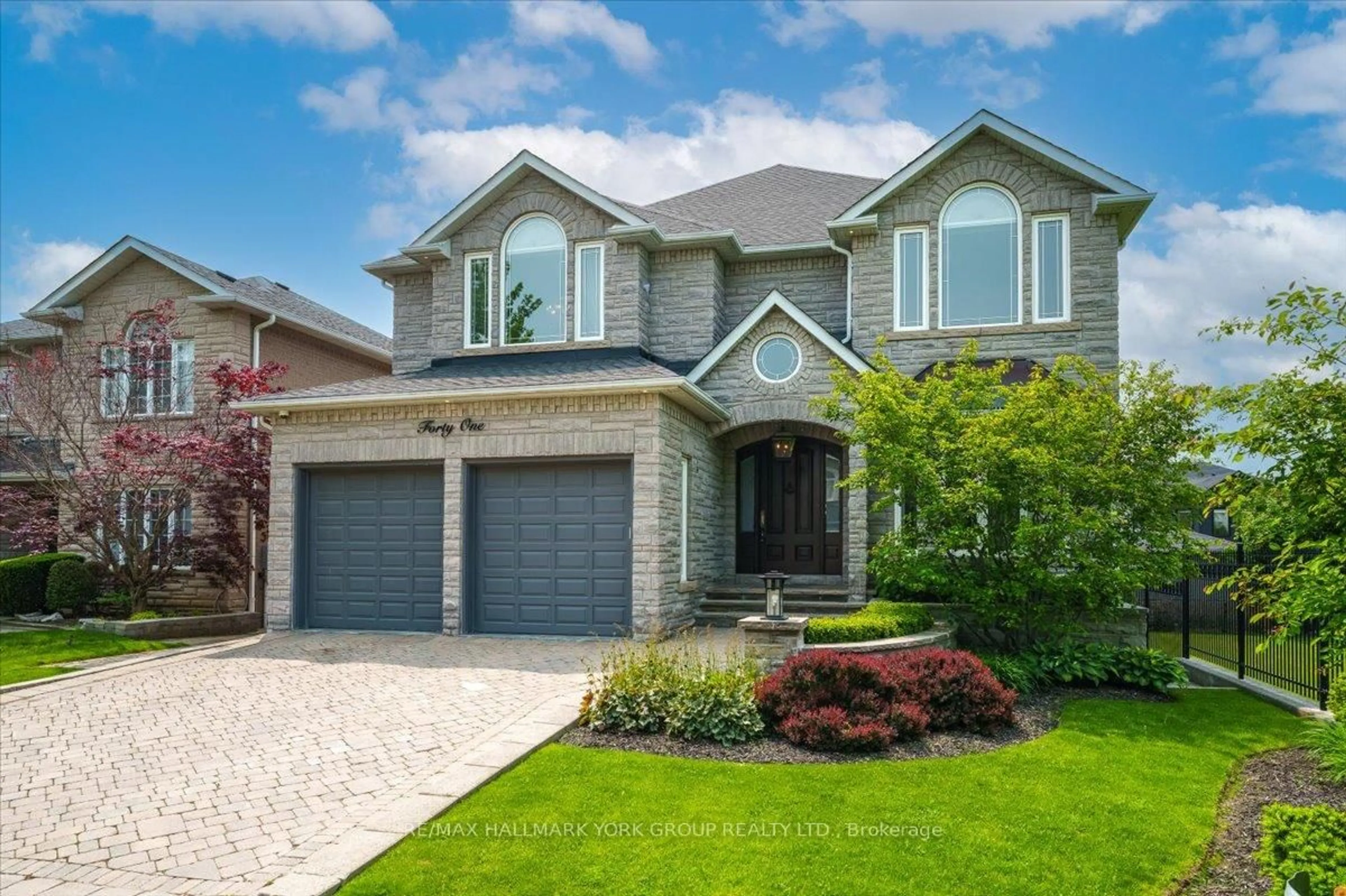 Home with brick exterior material, street for 41 Direzze Crt, Richmond Hill Ontario L4C 0C6