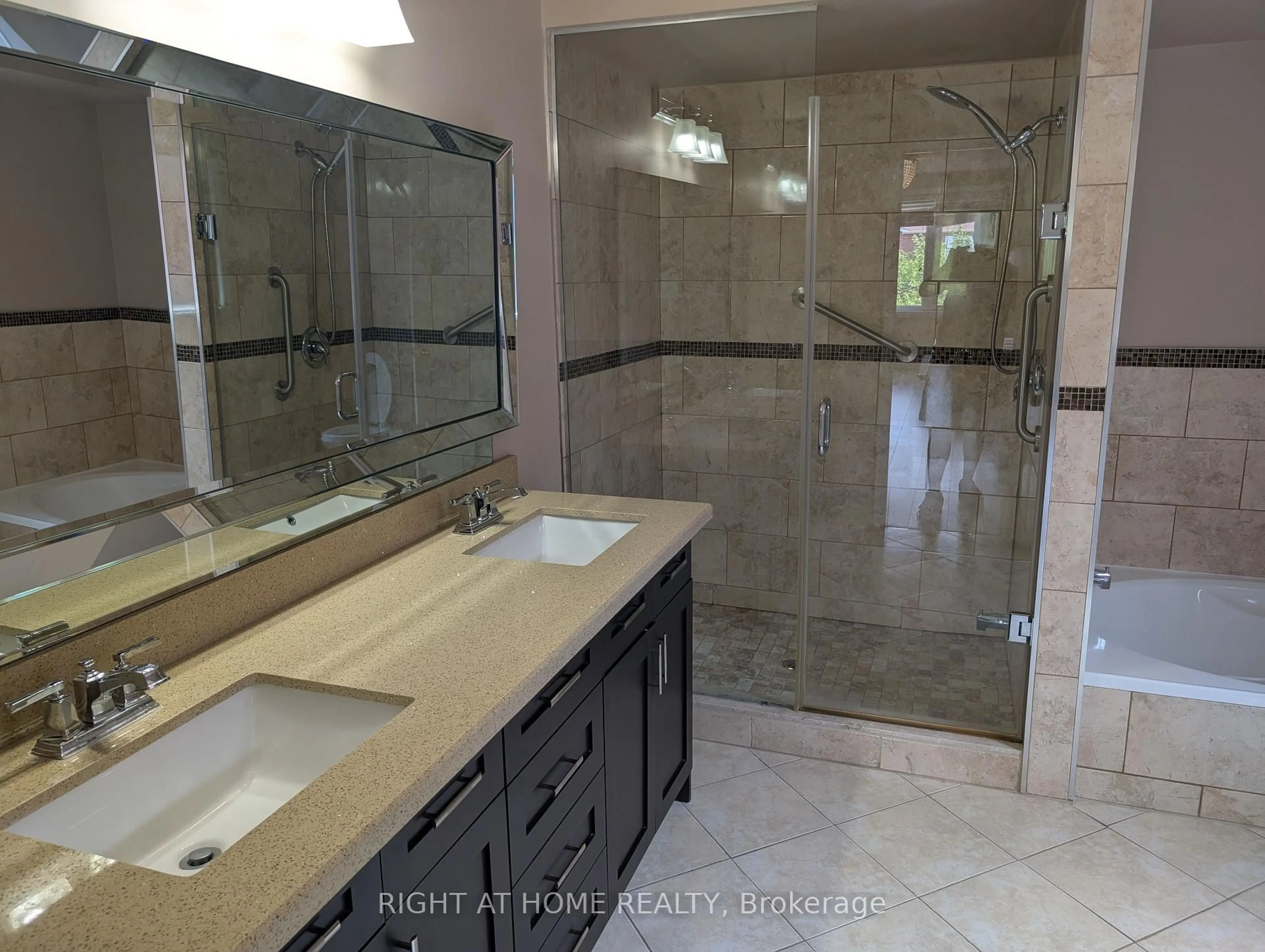 Contemporary bathroom, ceramic/tile floor for 25 Thomas Henry Rd, Vaughan Ontario L4J 6H6