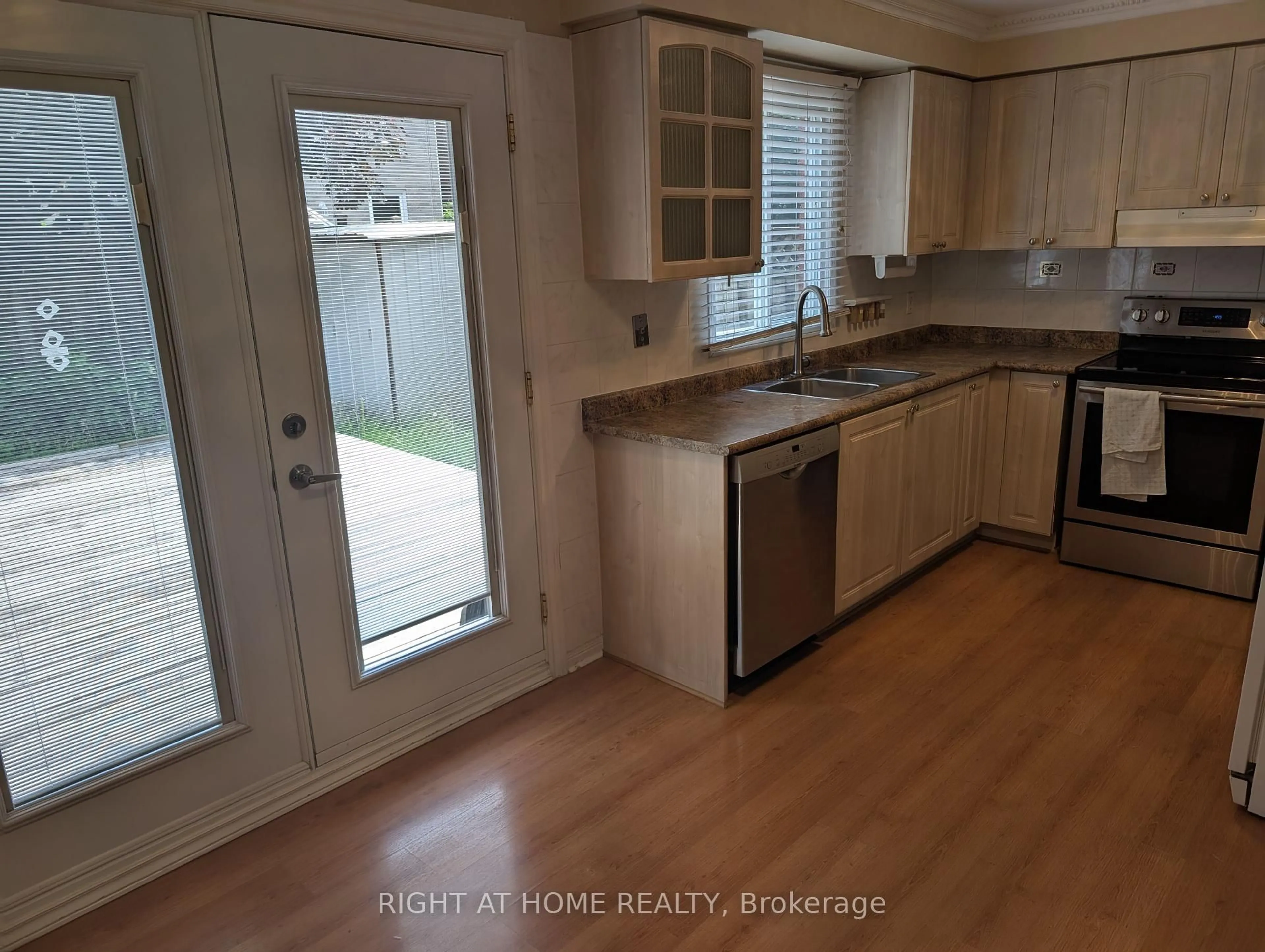 Unknown for 25 Thomas Henry Rd, Vaughan Ontario L4J 6H6