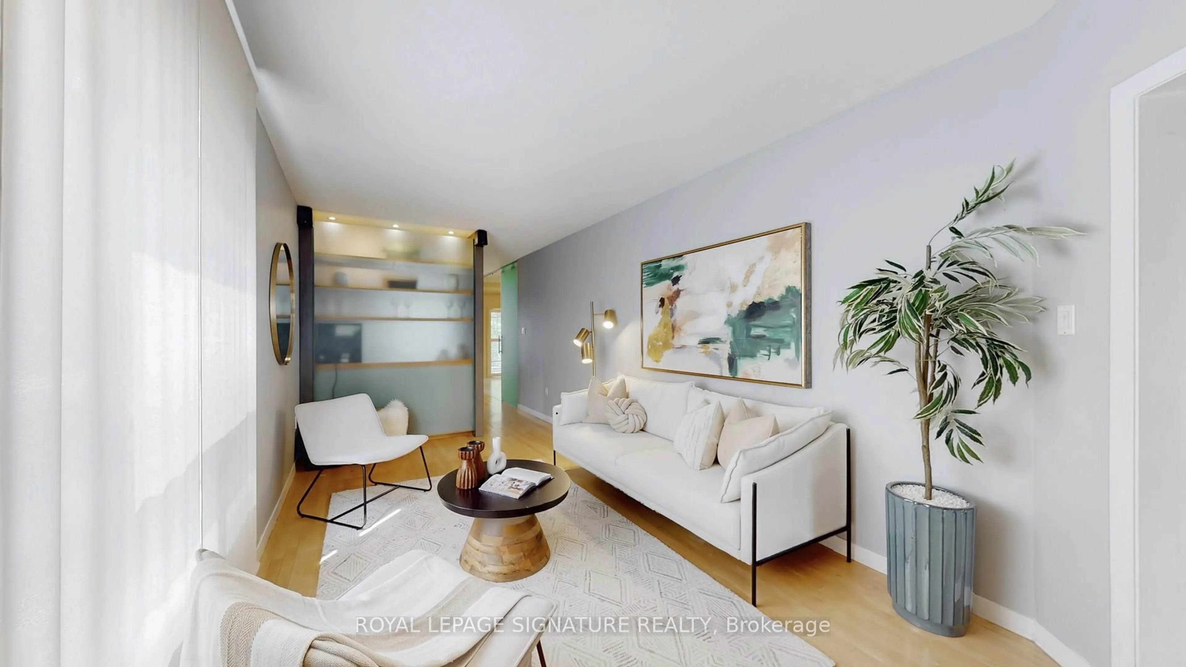 Living room with furniture, unknown for 88 Larratt Lane, Richmond Hill Ontario L4C 0E2