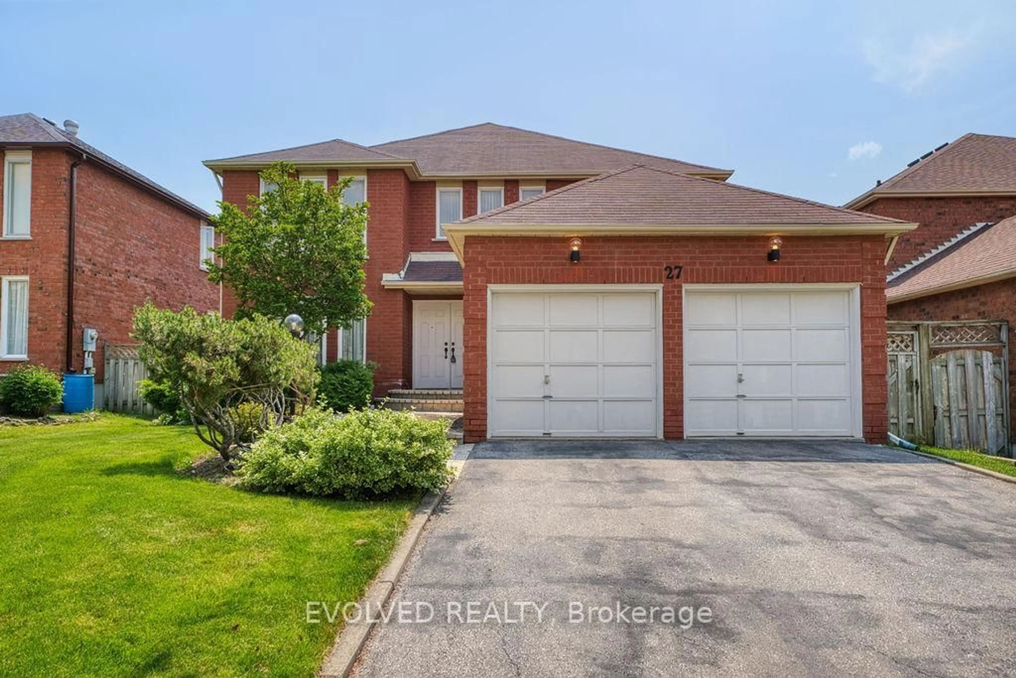 Home with brick exterior material, street for 27 Hewlett Cres, Markham Ontario L3P 7L3